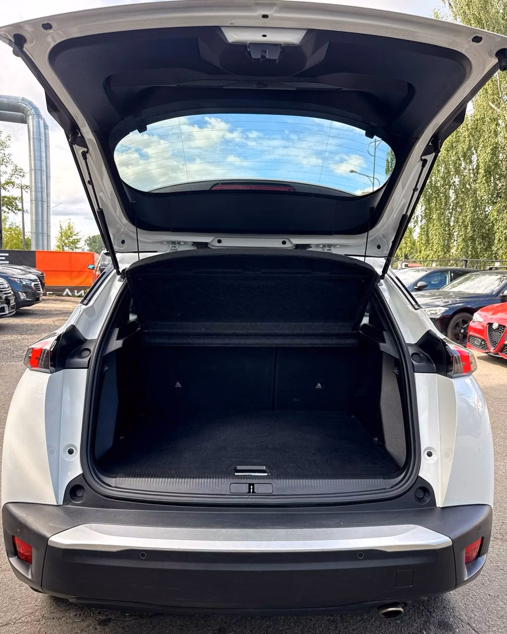 Peugeot 2008 фото 15