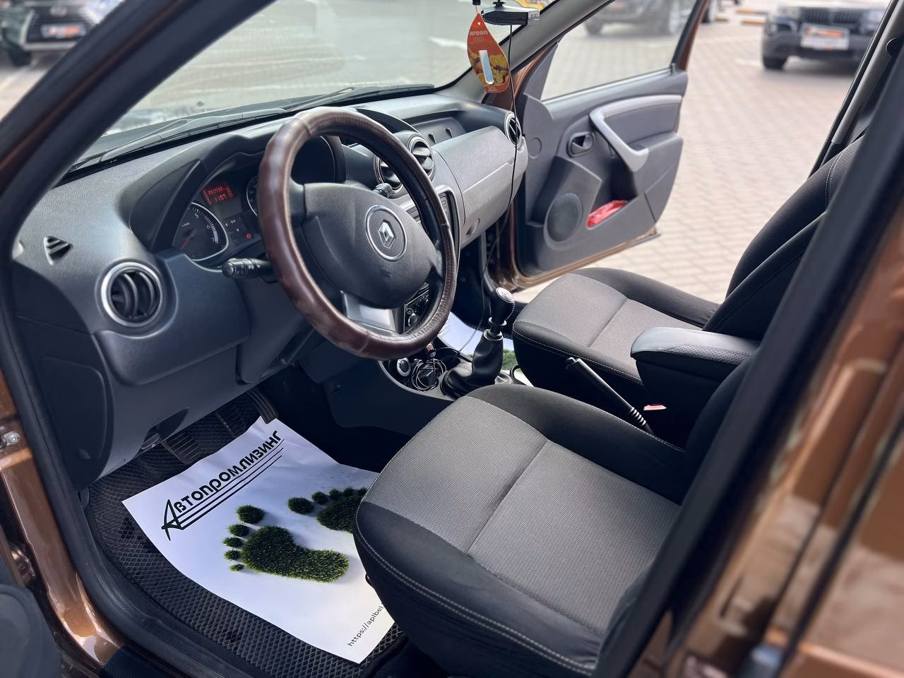 Renault Duster фото 7