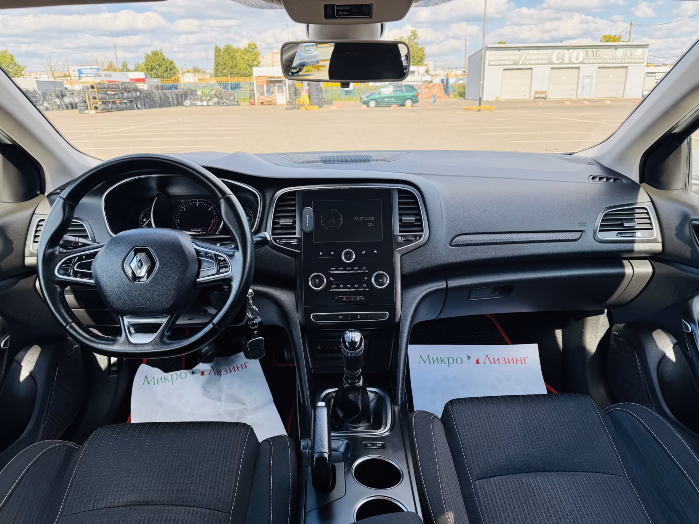 Renault Megane фото 9