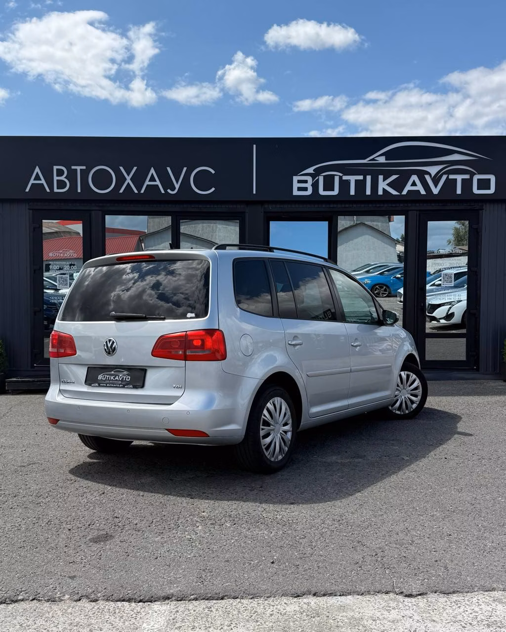 Volkswagen Touran фото 6