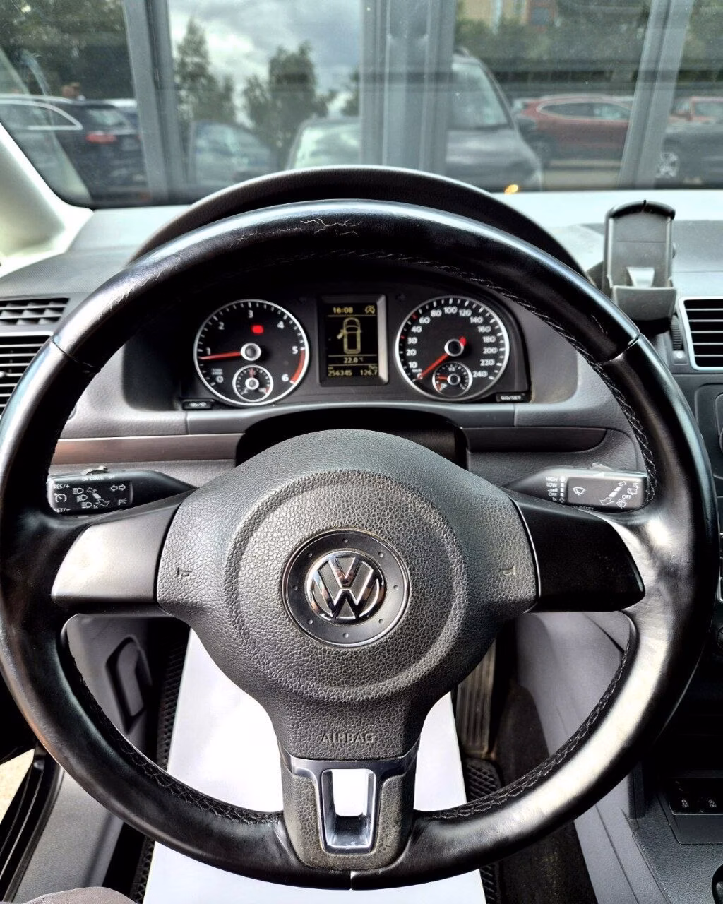 Volkswagen Touran фото 15