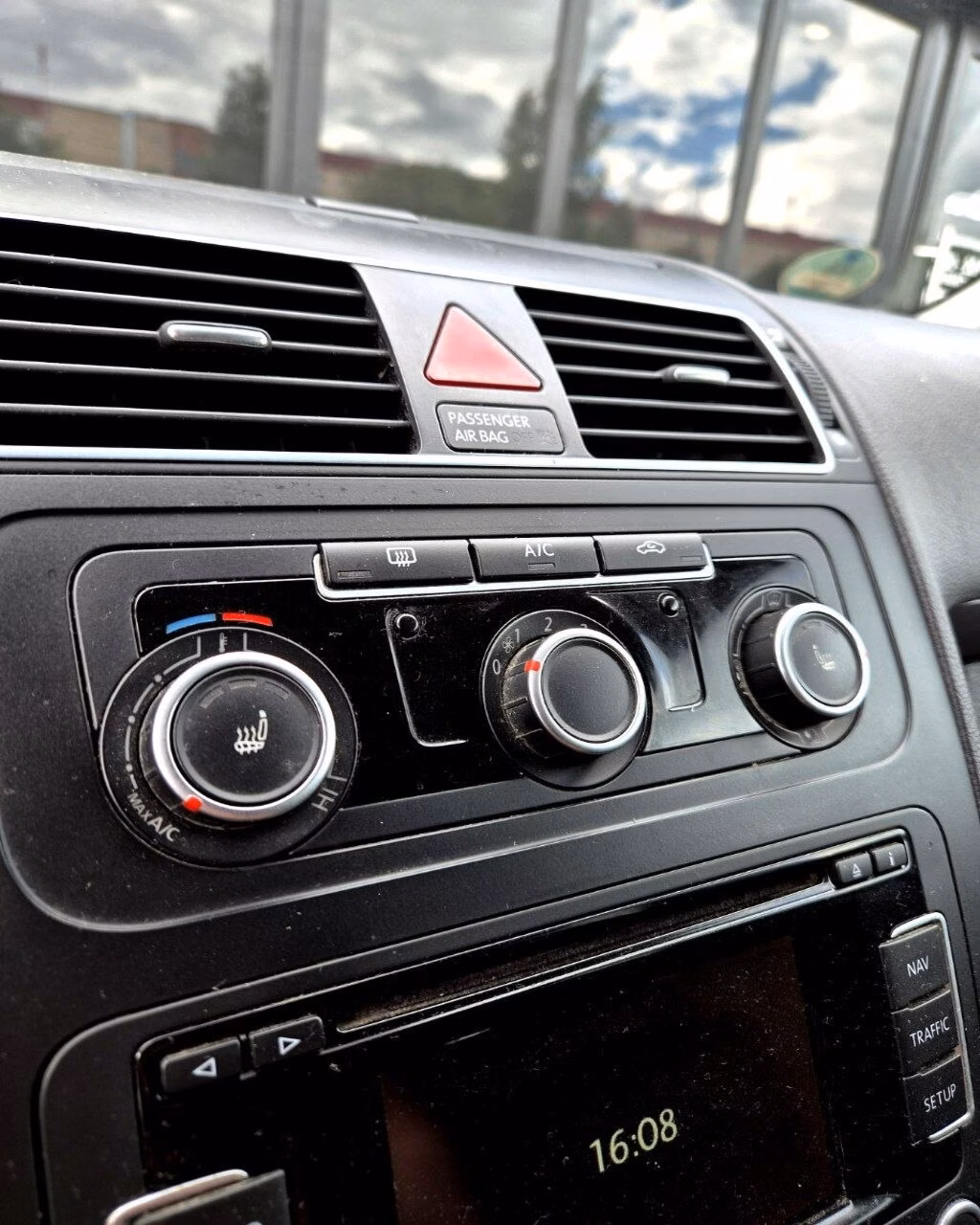 Volkswagen Touran фото 17