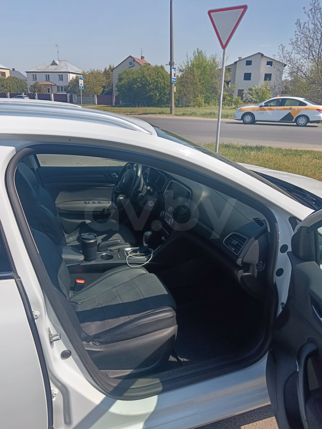 Renault Megane фото 12