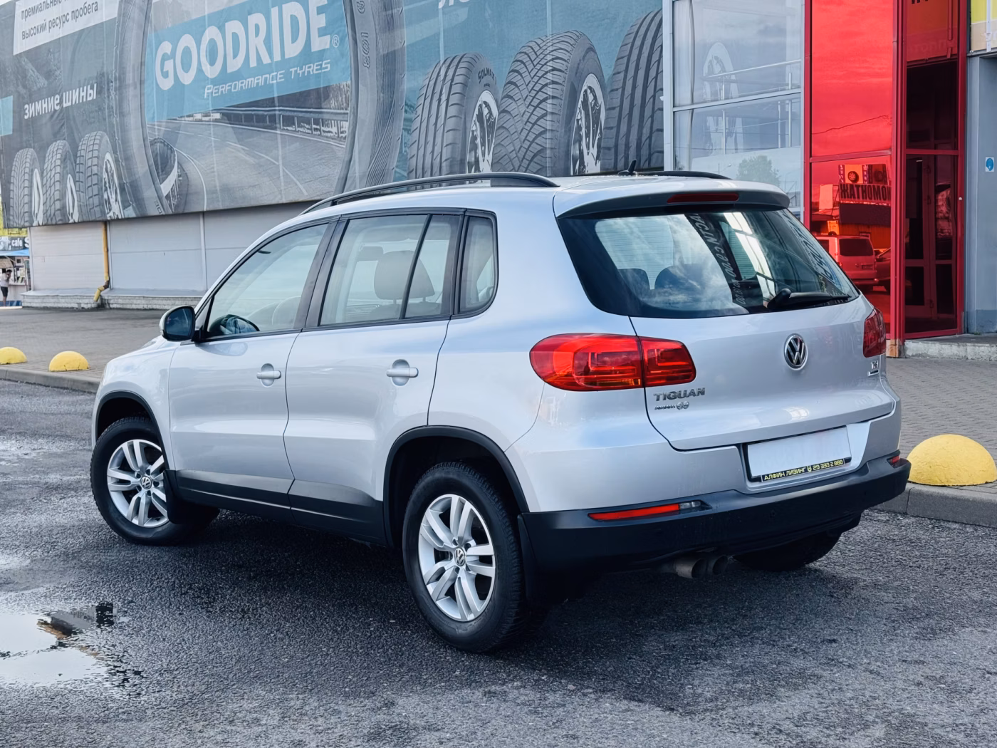 Volkswagen Tiguan фото 4
