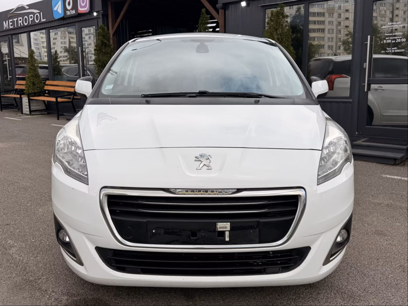 Peugeot 5008 фото 3