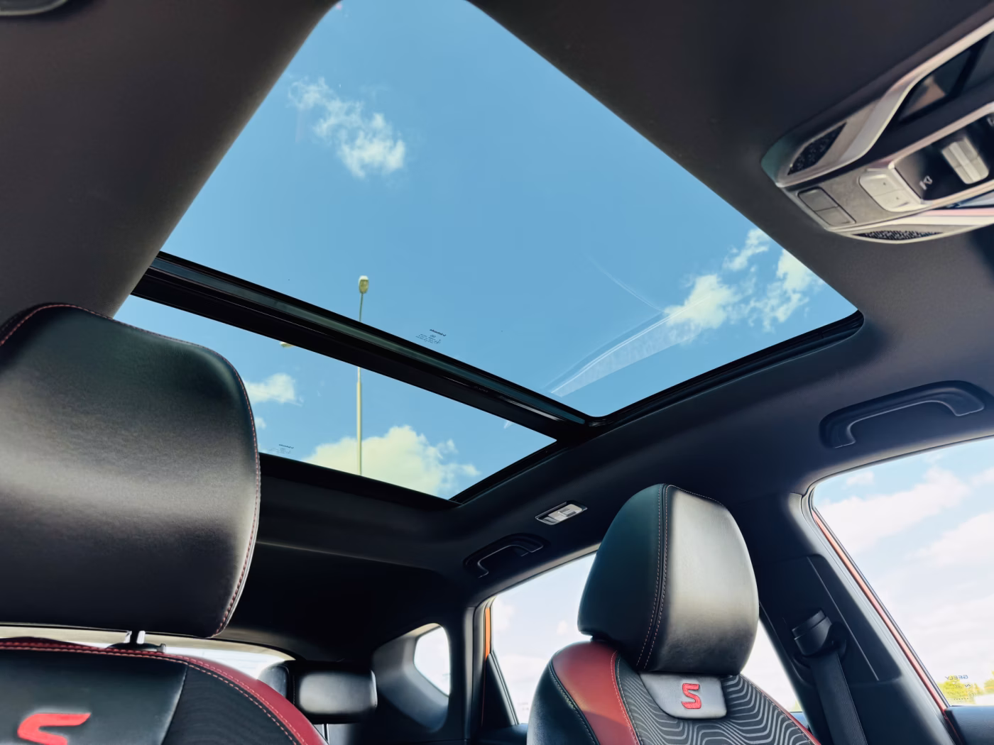 Geely Coolray фото 10