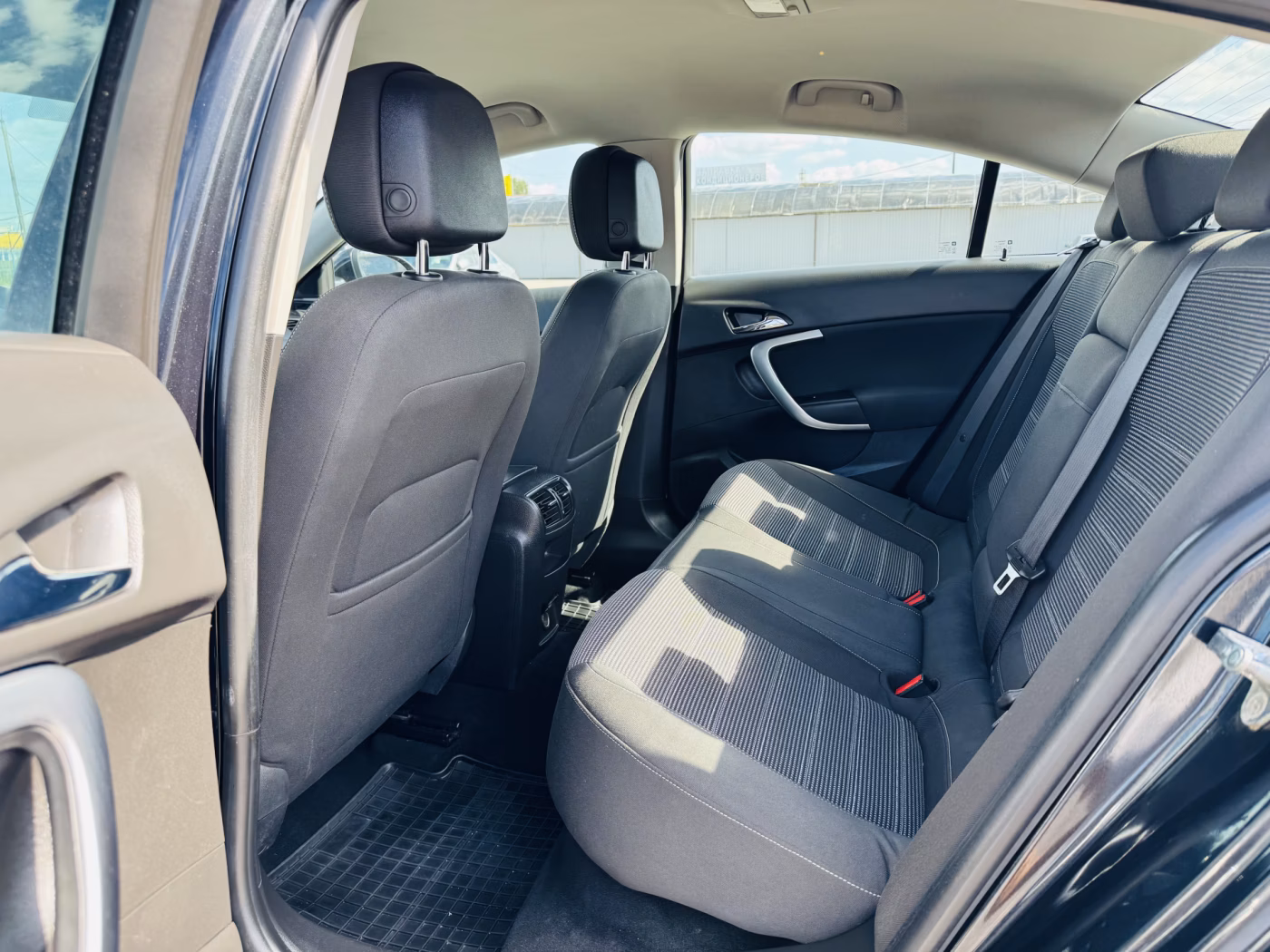 Opel Insignia фото 6