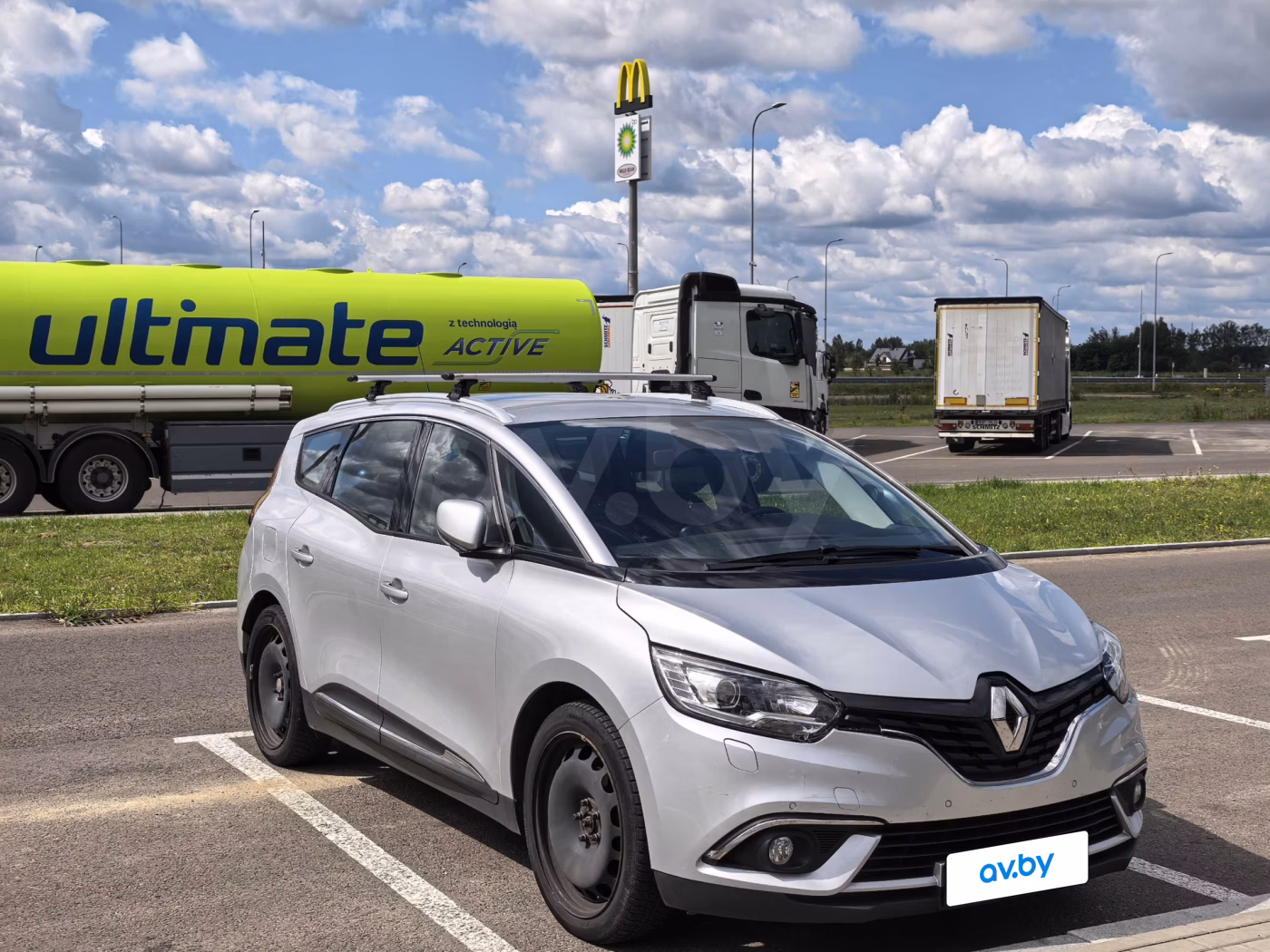 Renault Grand Scenic фото 8