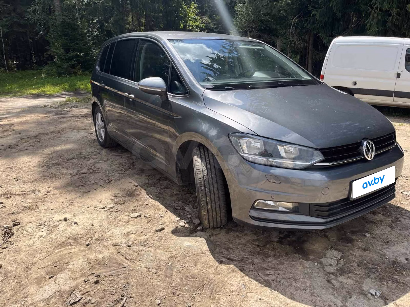 Volkswagen Touran фото 2
