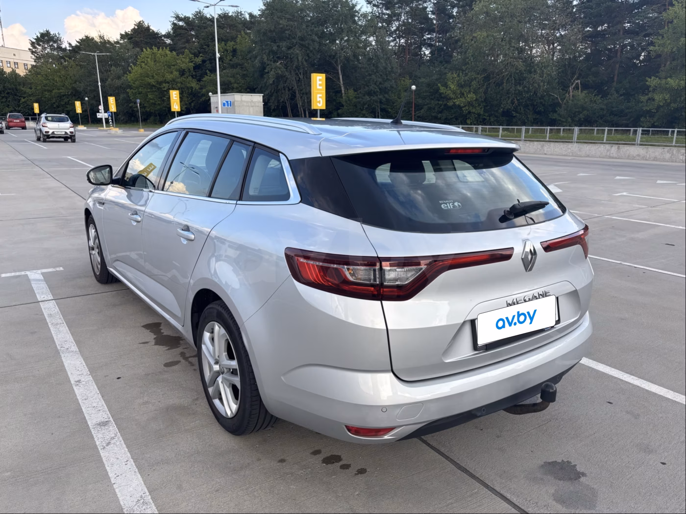 Renault Megane фото 10