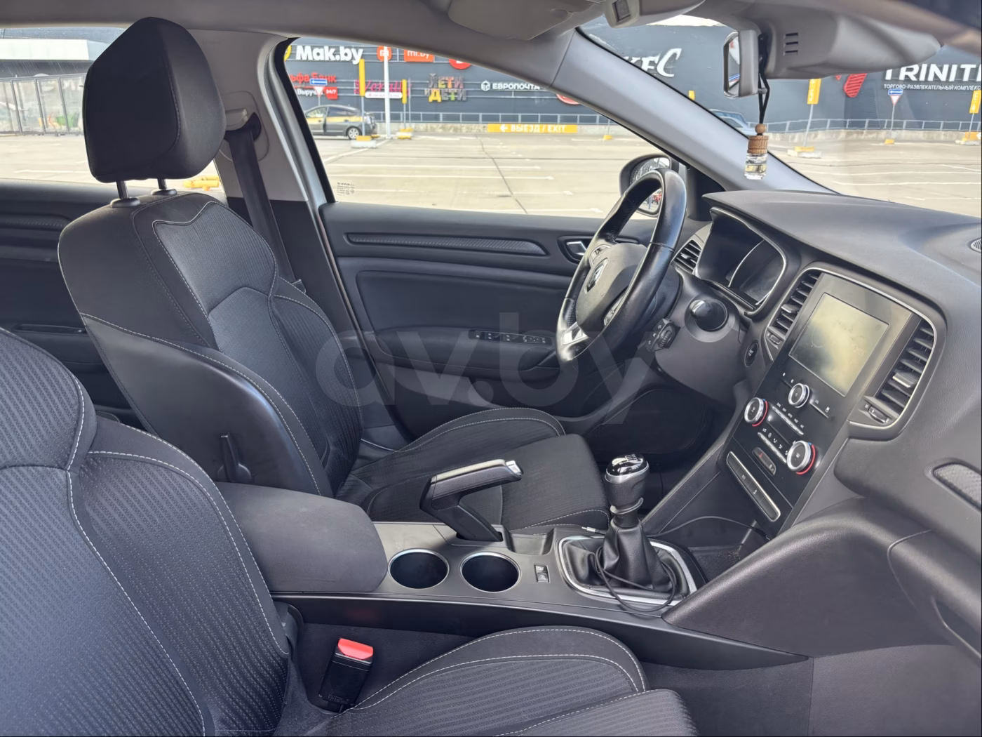 Renault Megane фото 12