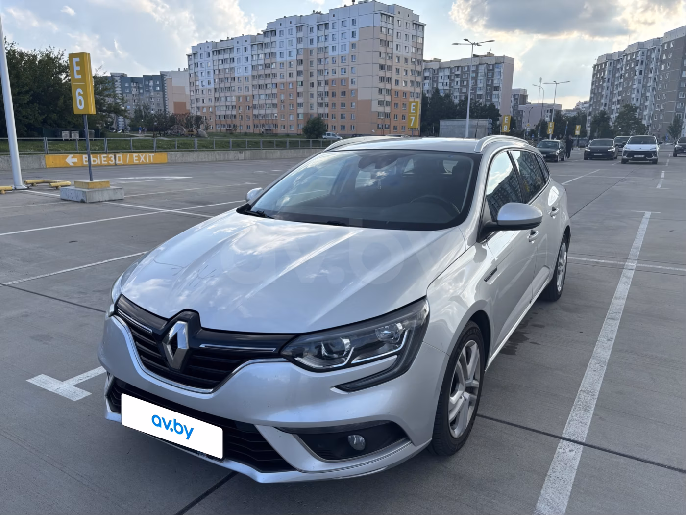 Renault Megane фото 8