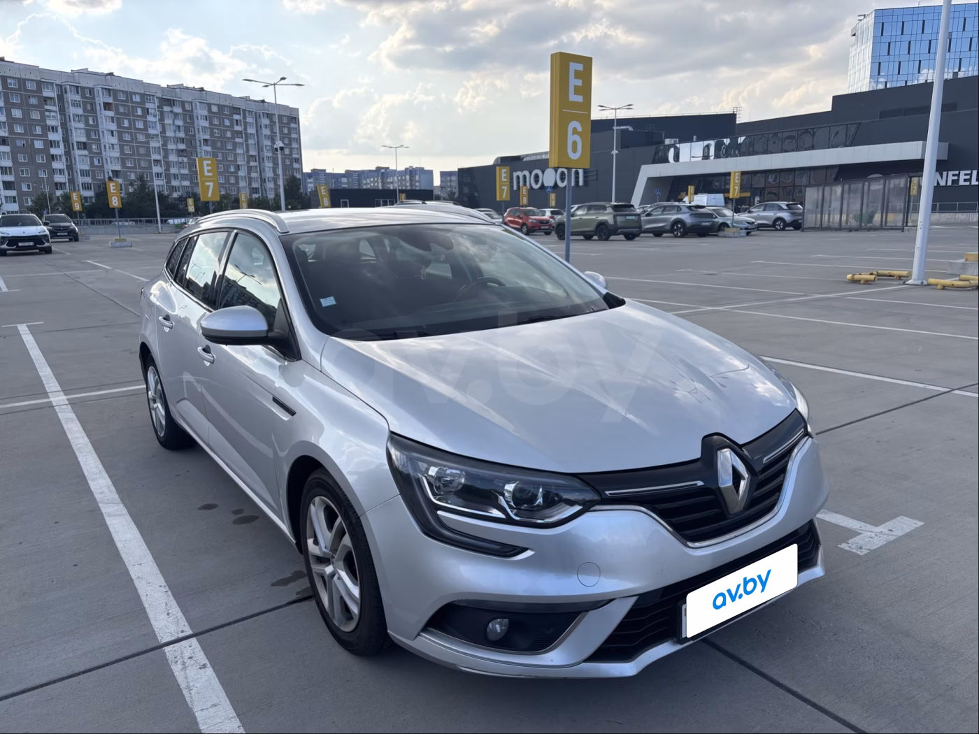 Renault Megane фото 18