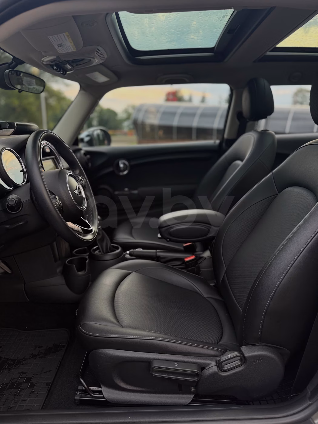 MINI Hatch фото 12