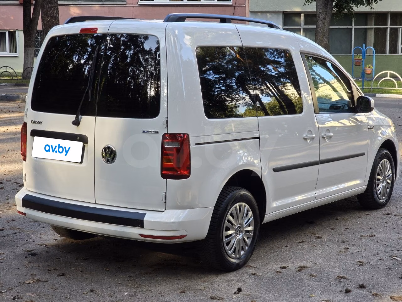 Volkswagen Caddy фото 6