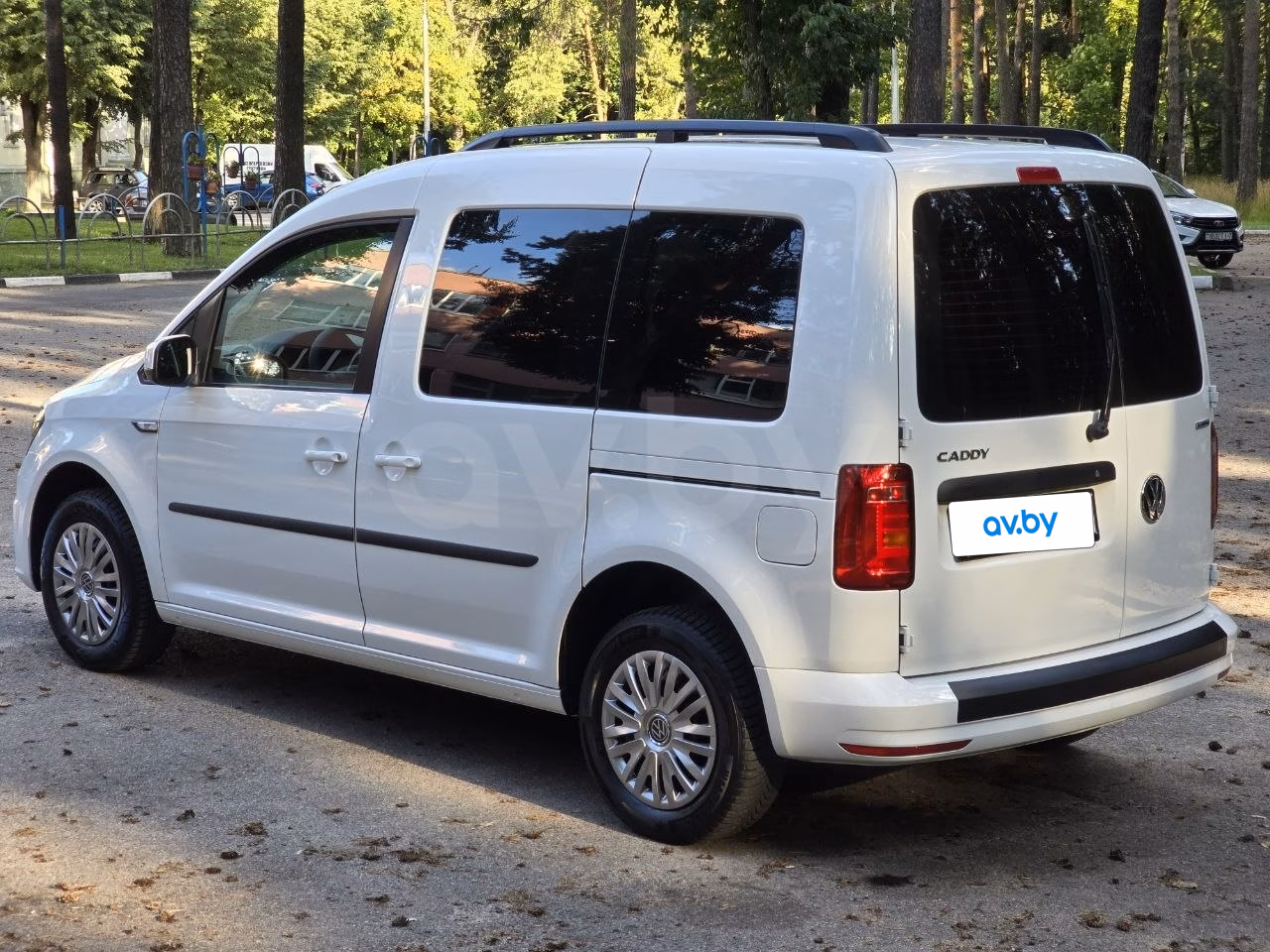 Volkswagen Caddy фото 4