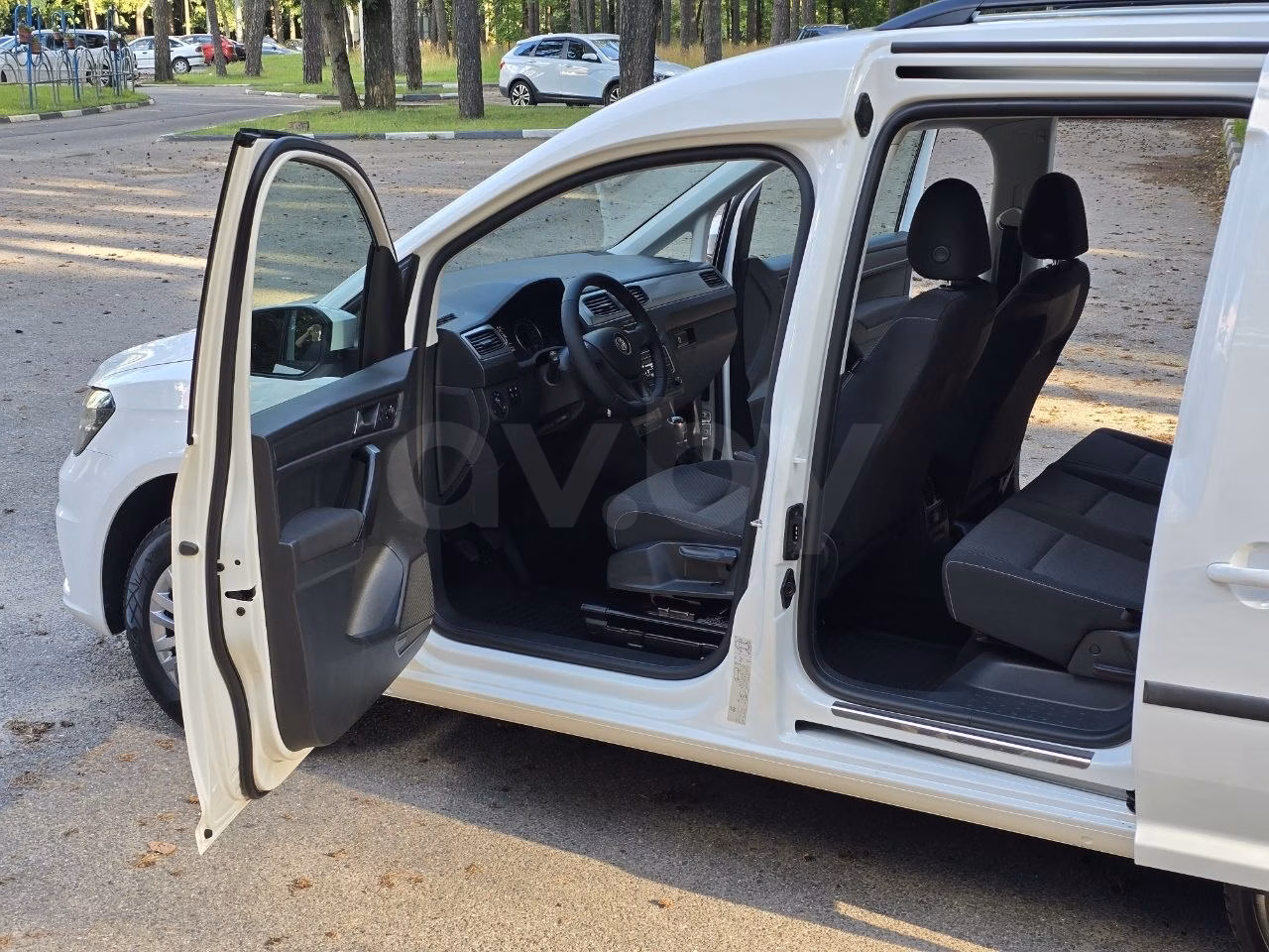Volkswagen Caddy фото 14