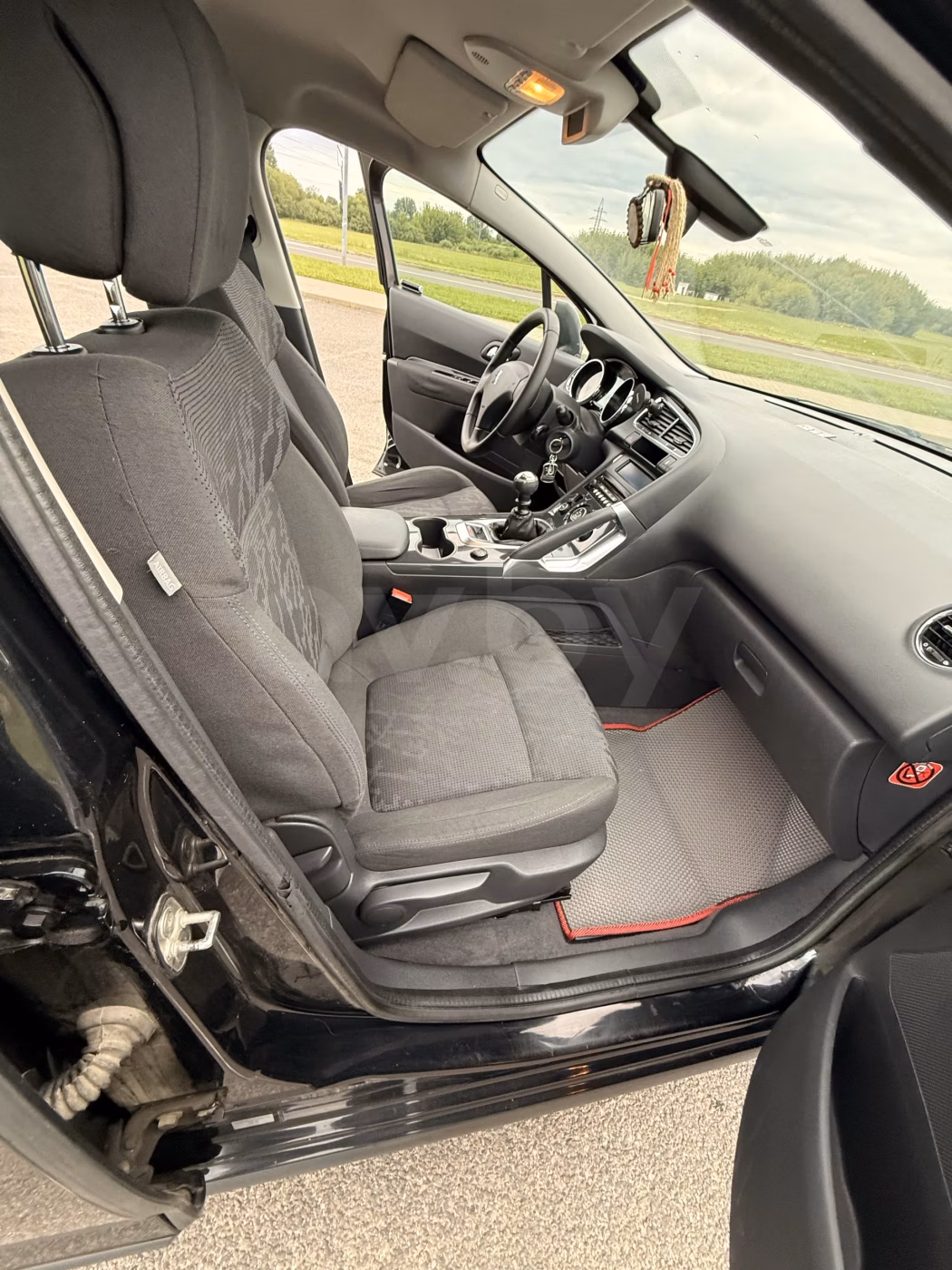 Peugeot 3008 фото 10