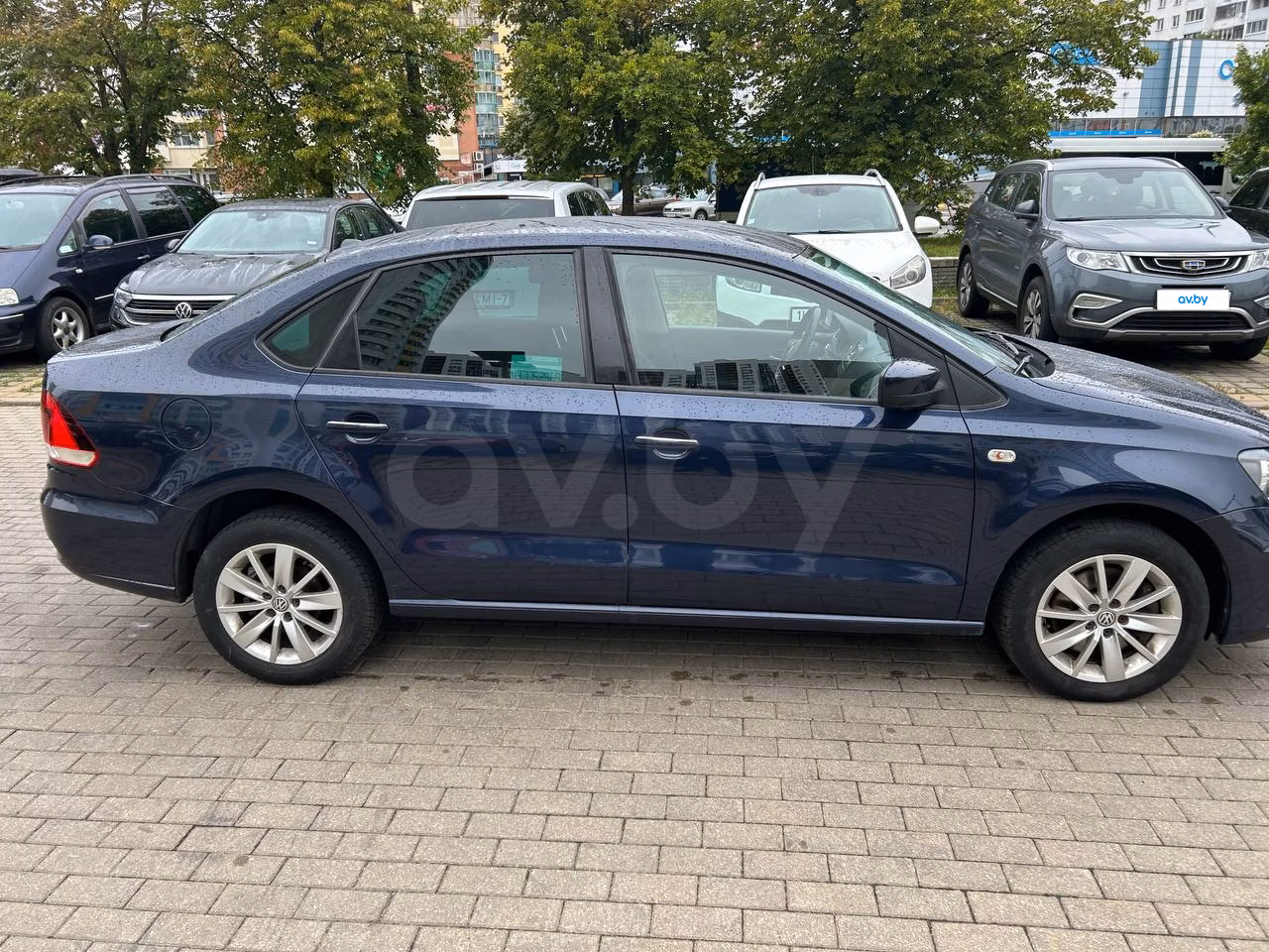 Volkswagen Polo Sedan