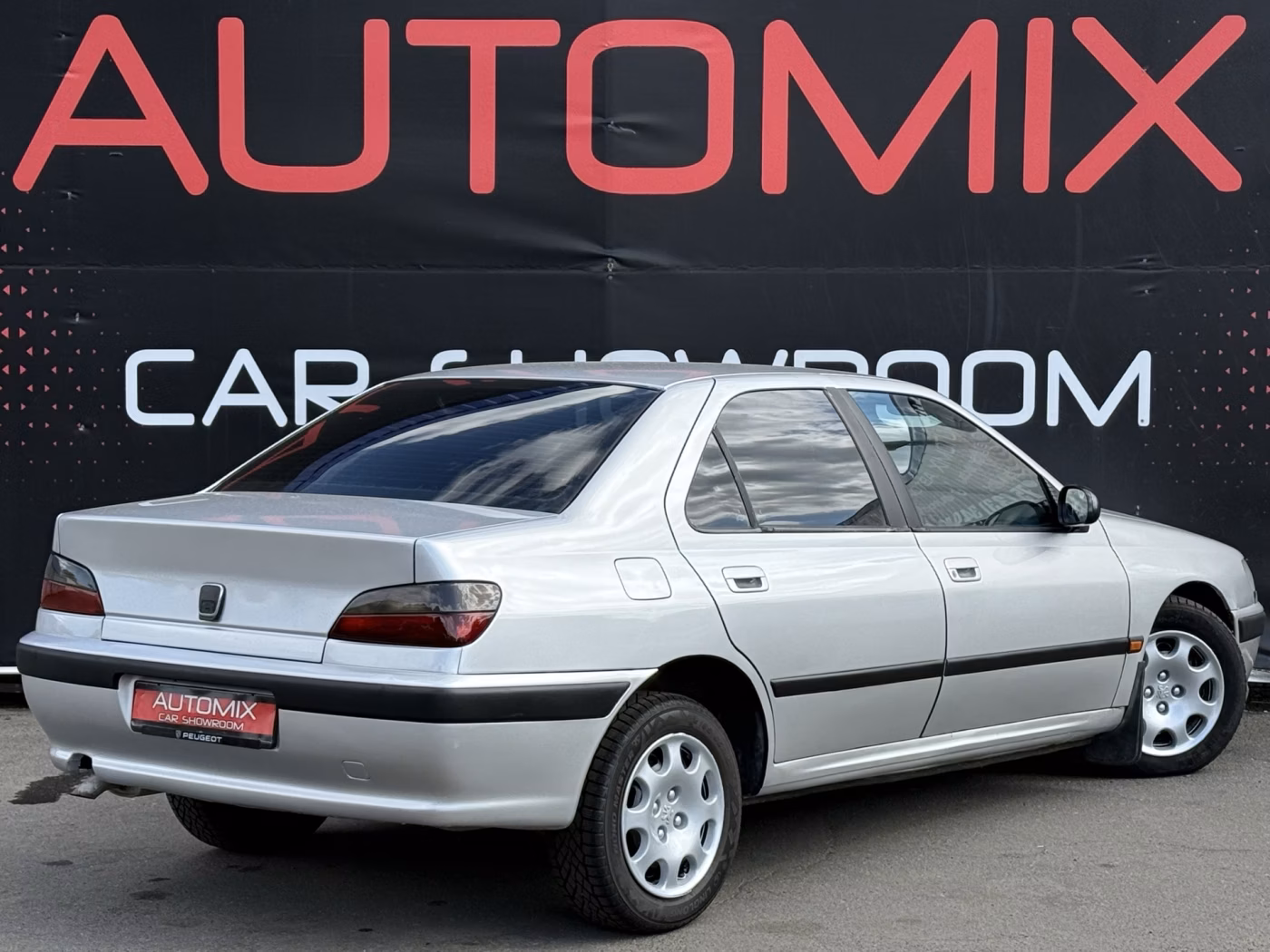 Peugeot 406 фото 6