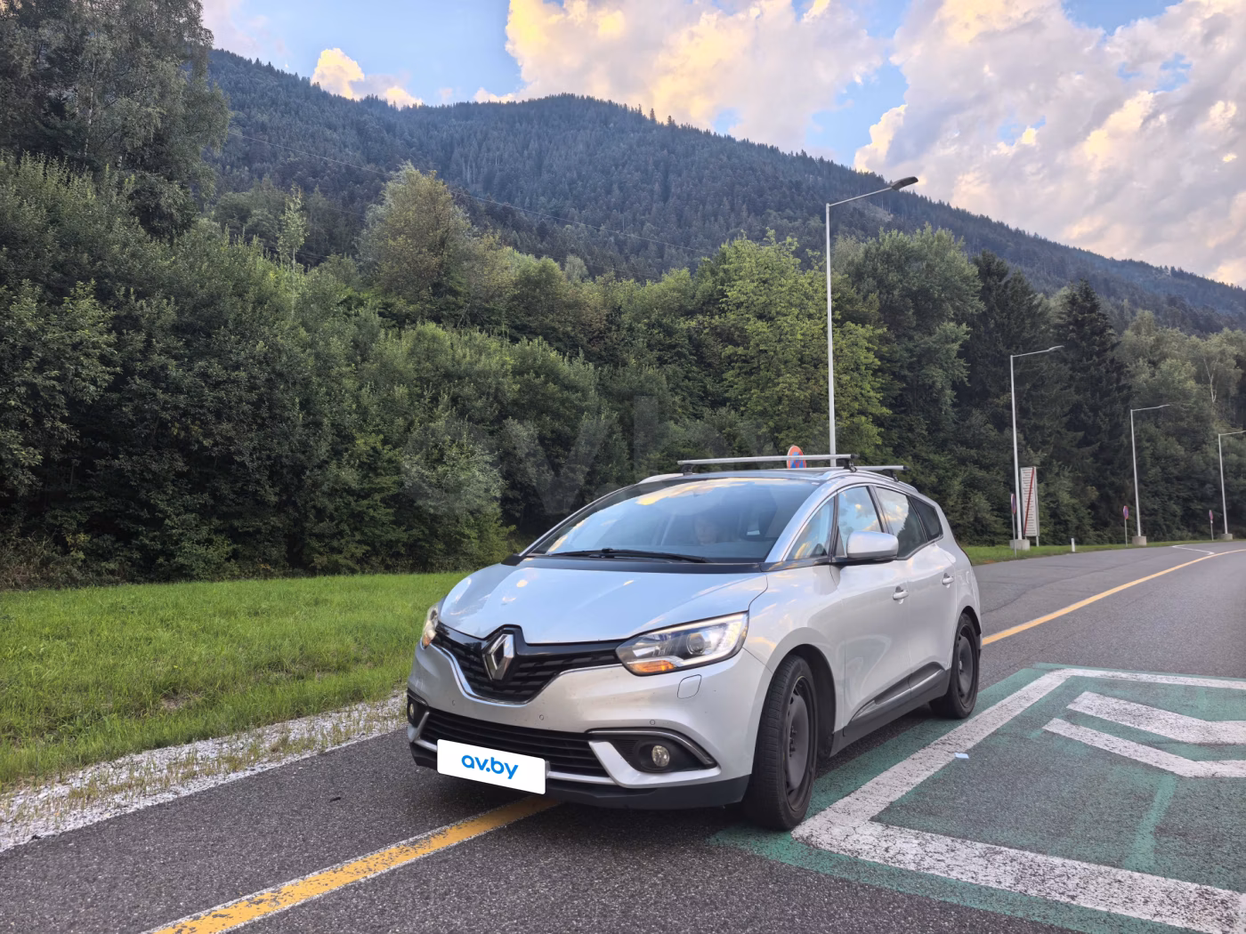 Renault Grand Scenic фото 6