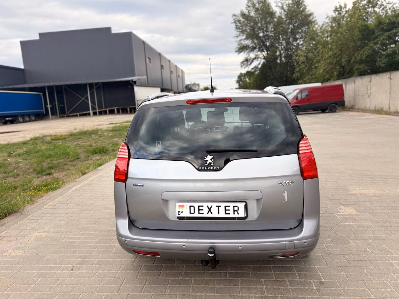 Peugeot 5008 фото 8