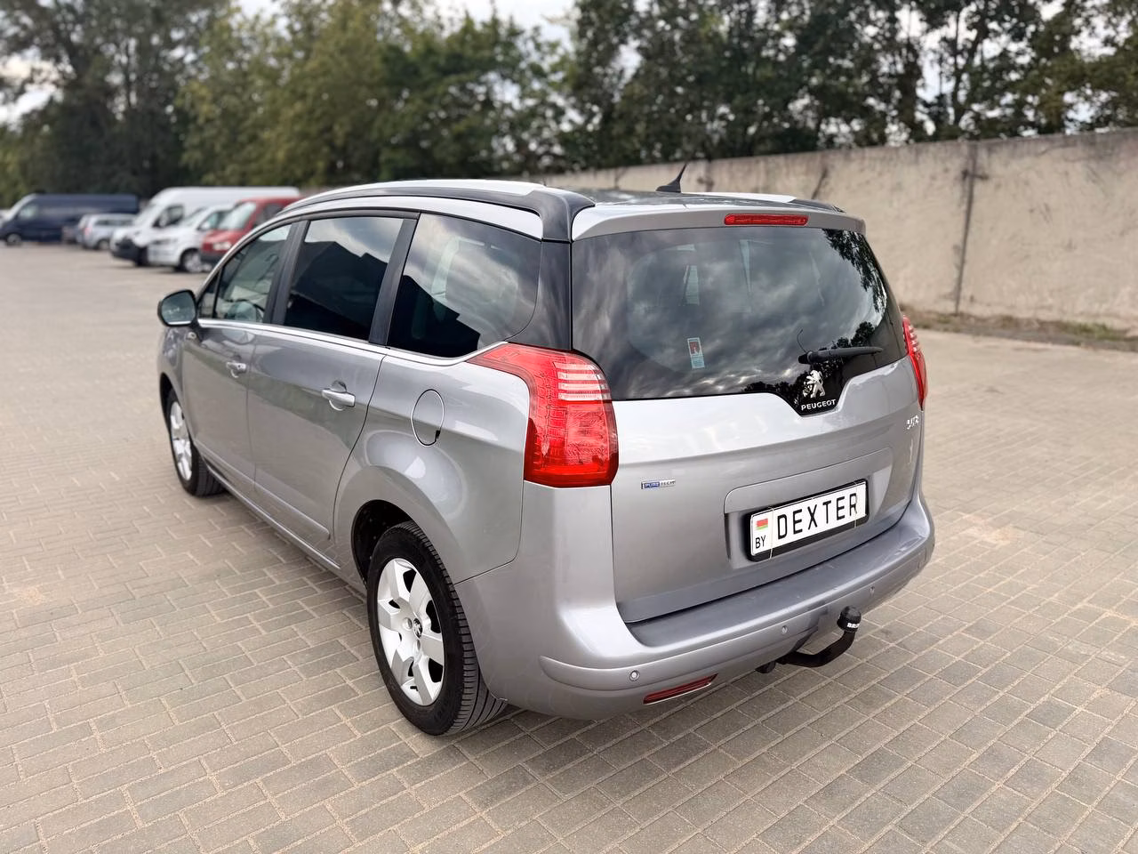 Peugeot 5008 фото 5