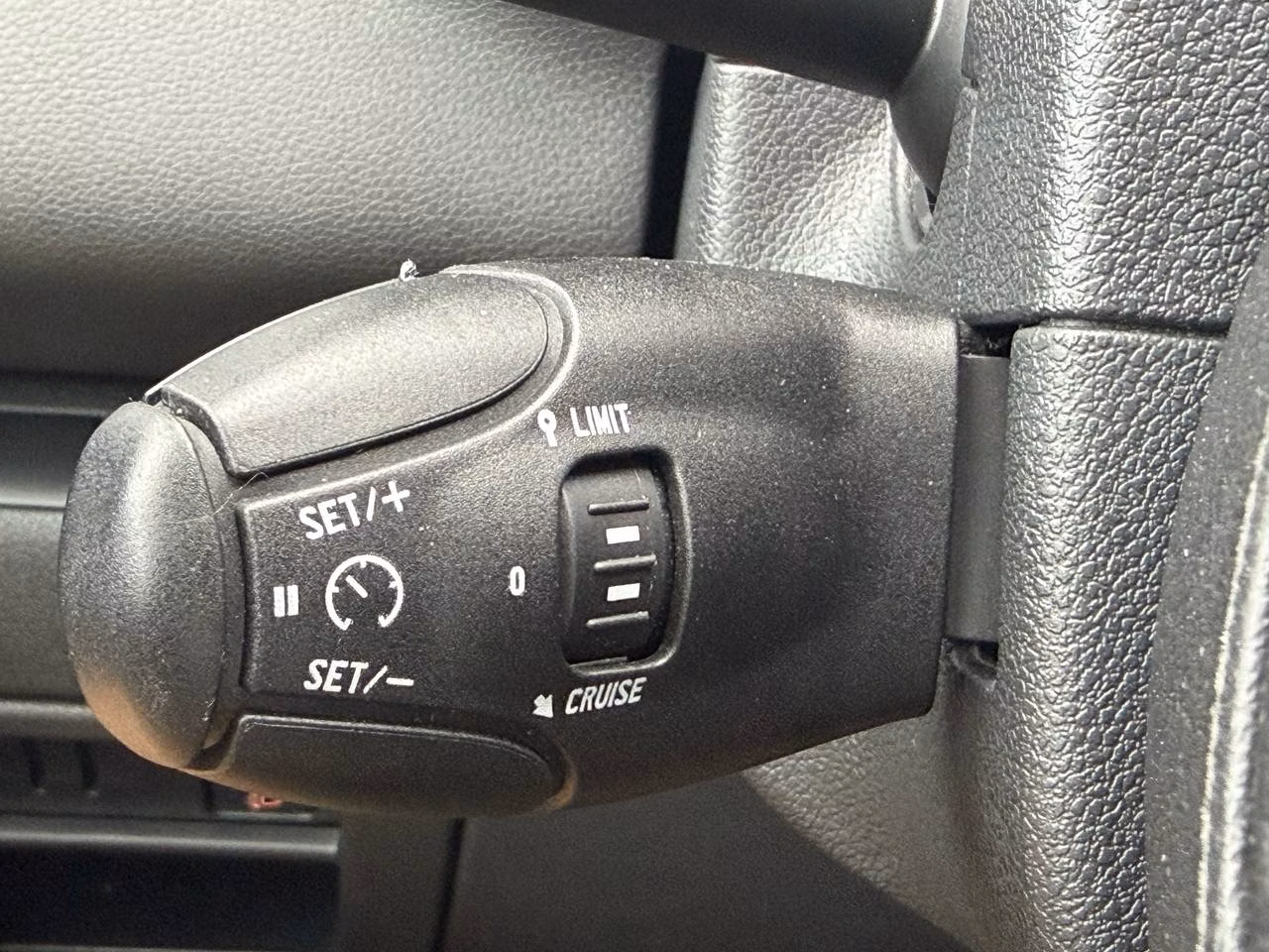 Peugeot 5008 фото 22