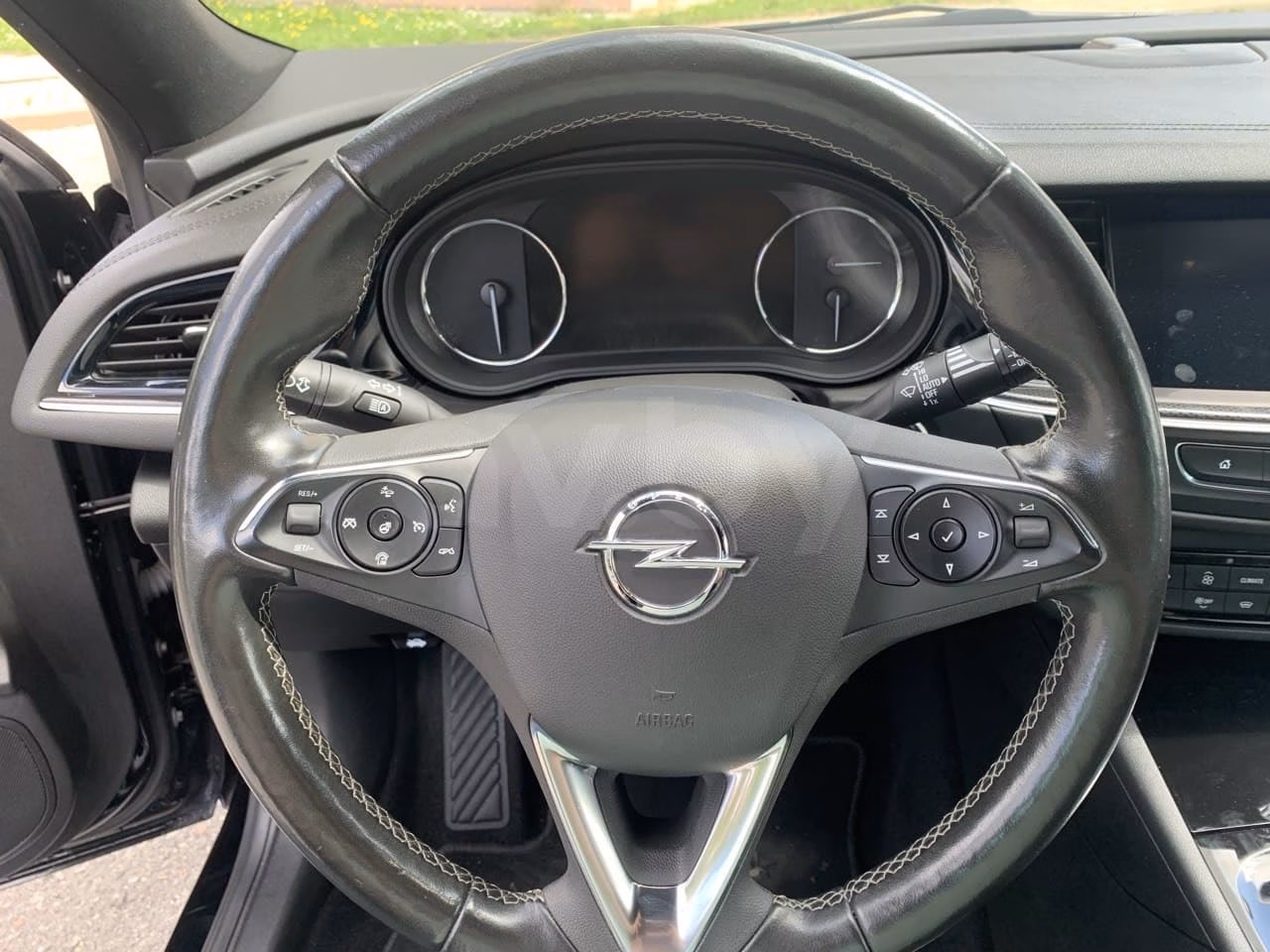 Opel Insignia фото 11