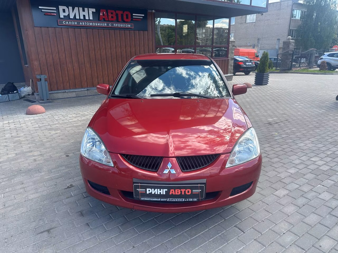 Mitsubishi Lancer фото 2