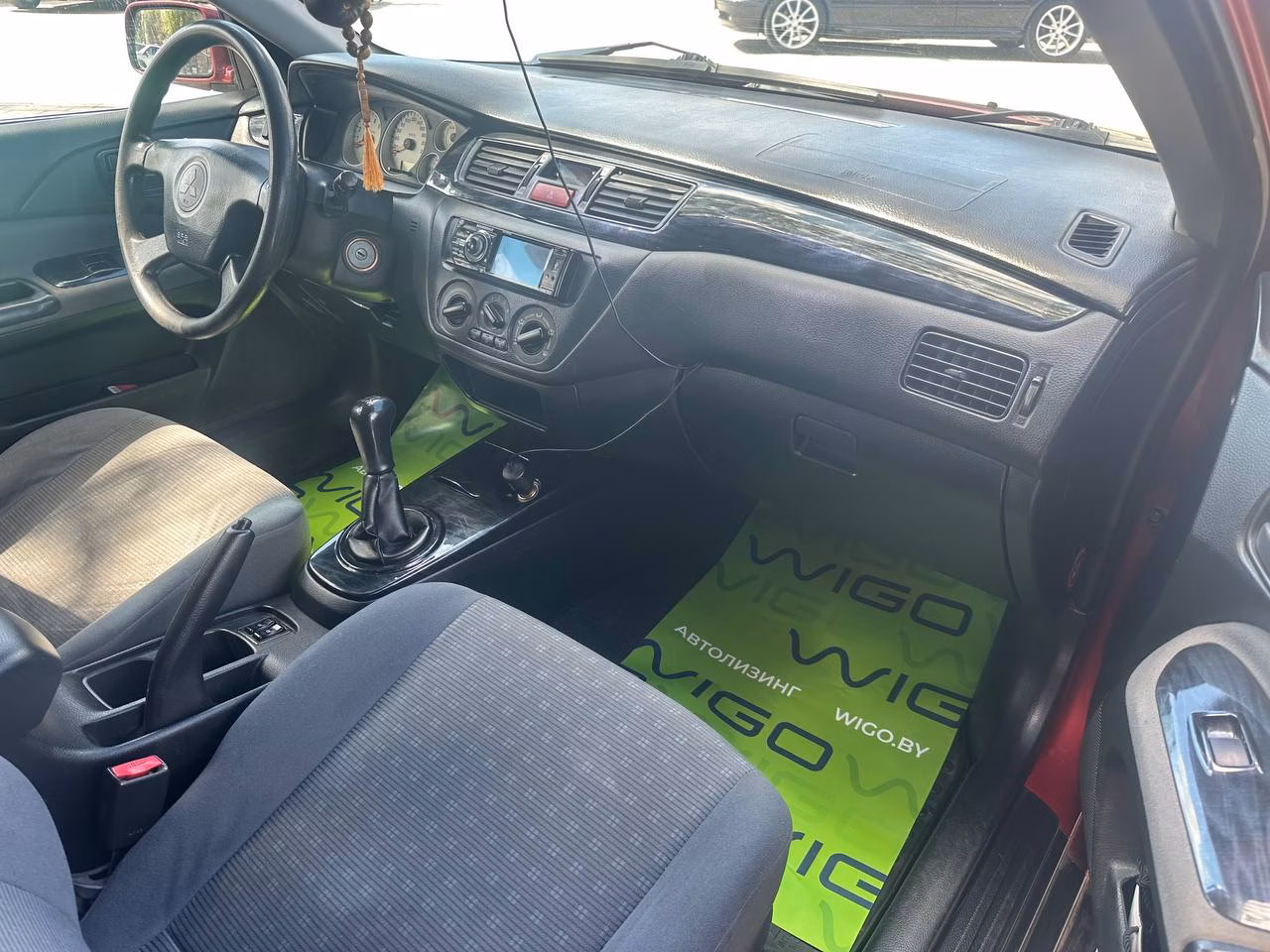 Mitsubishi Lancer фото 12