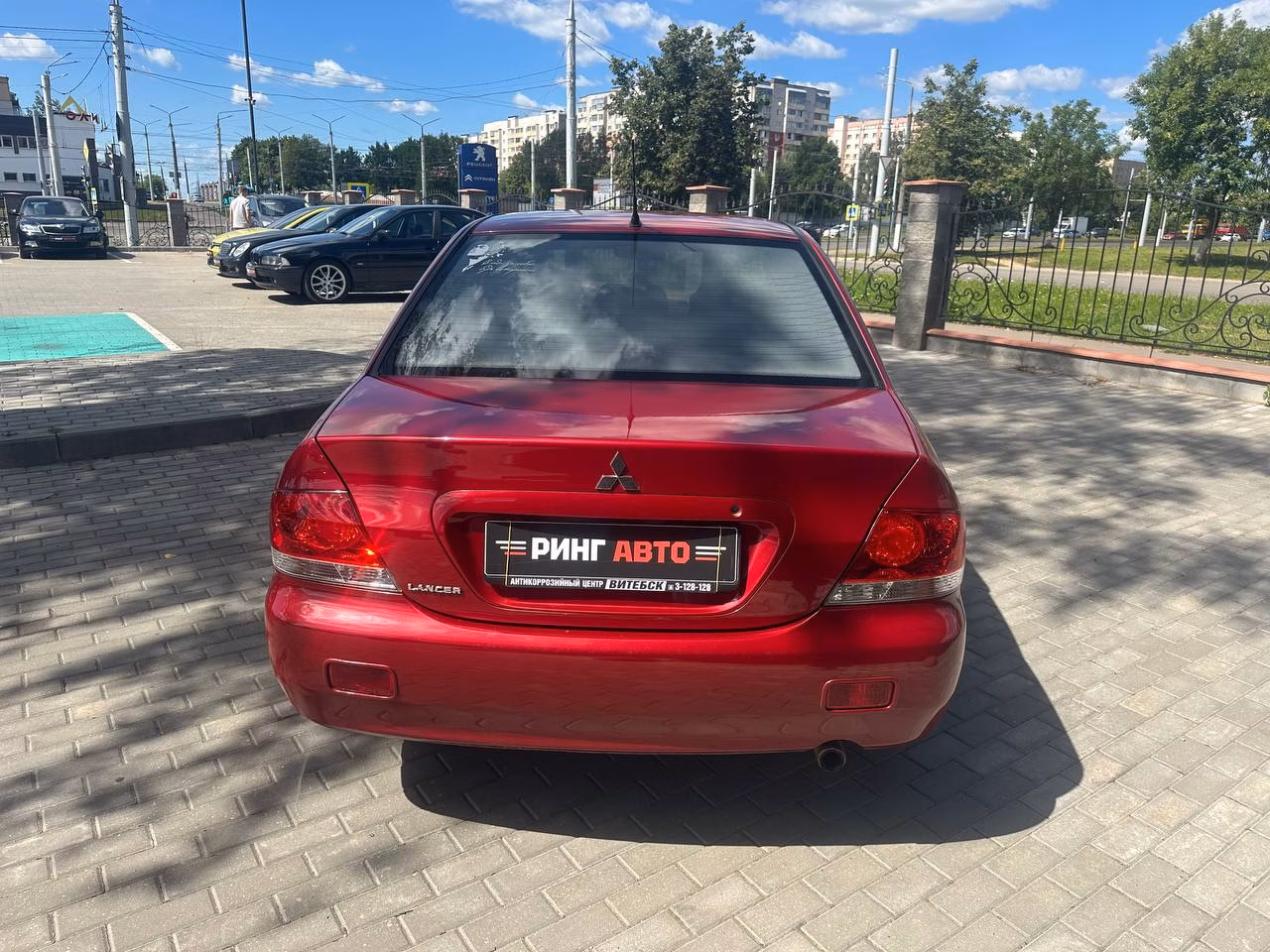 Mitsubishi Lancer фото 6