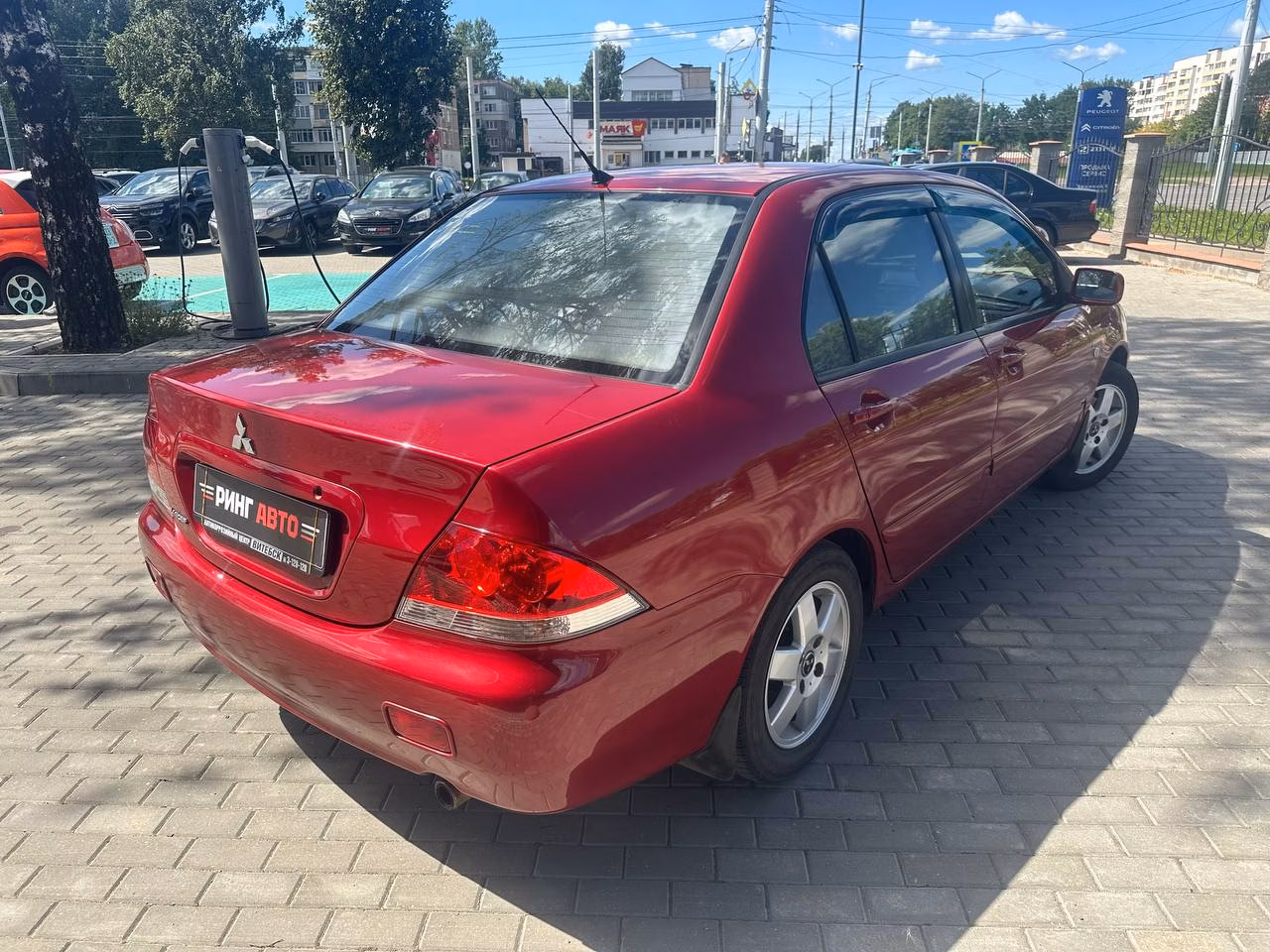 Mitsubishi Lancer фото 5