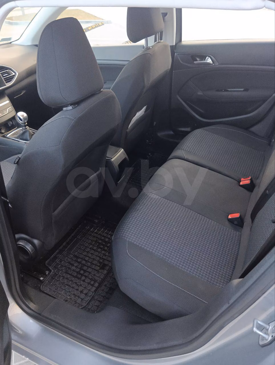 Peugeot 308 фото 13