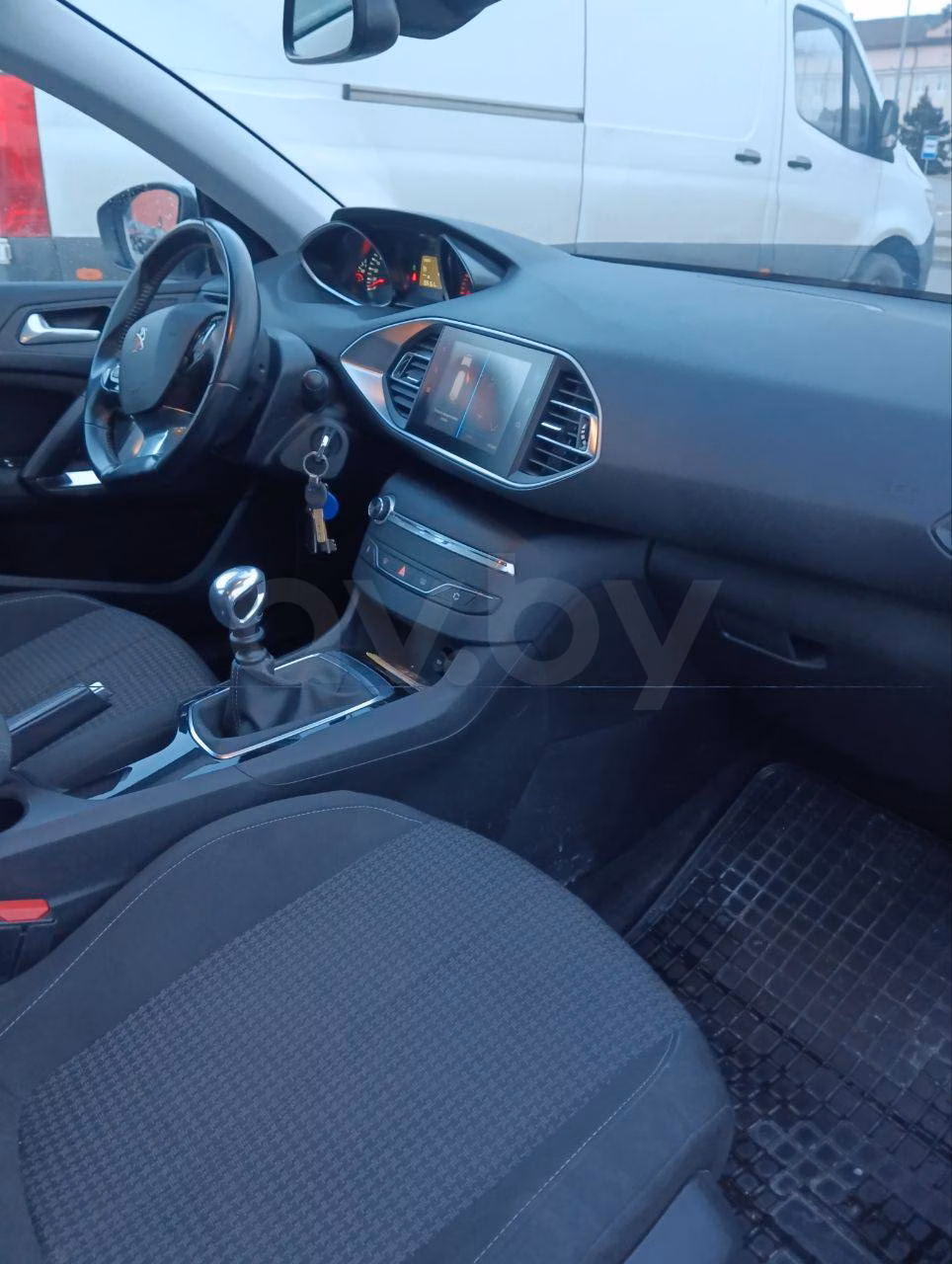 Peugeot 308 фото 5