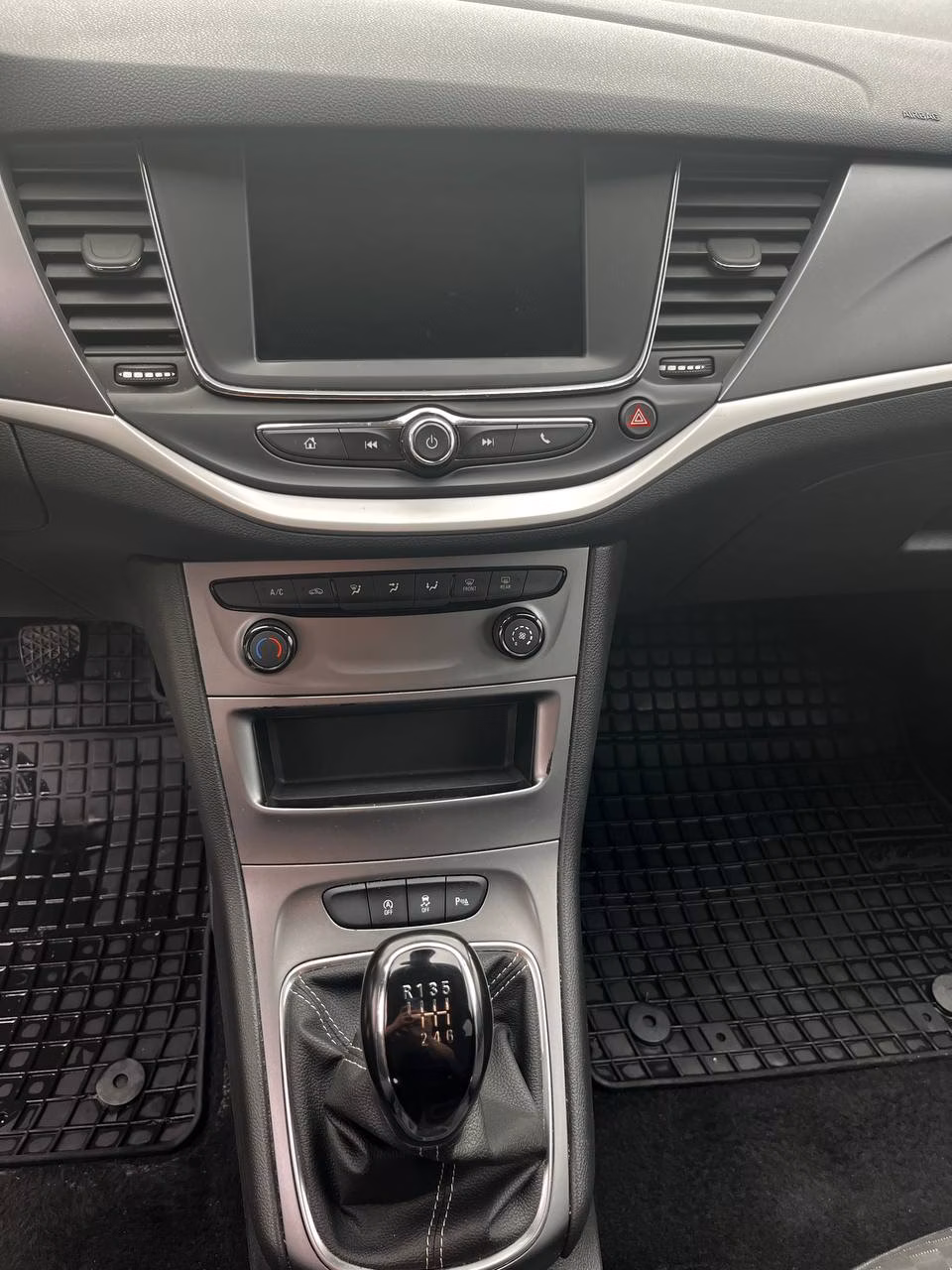 Opel Astra фото 18