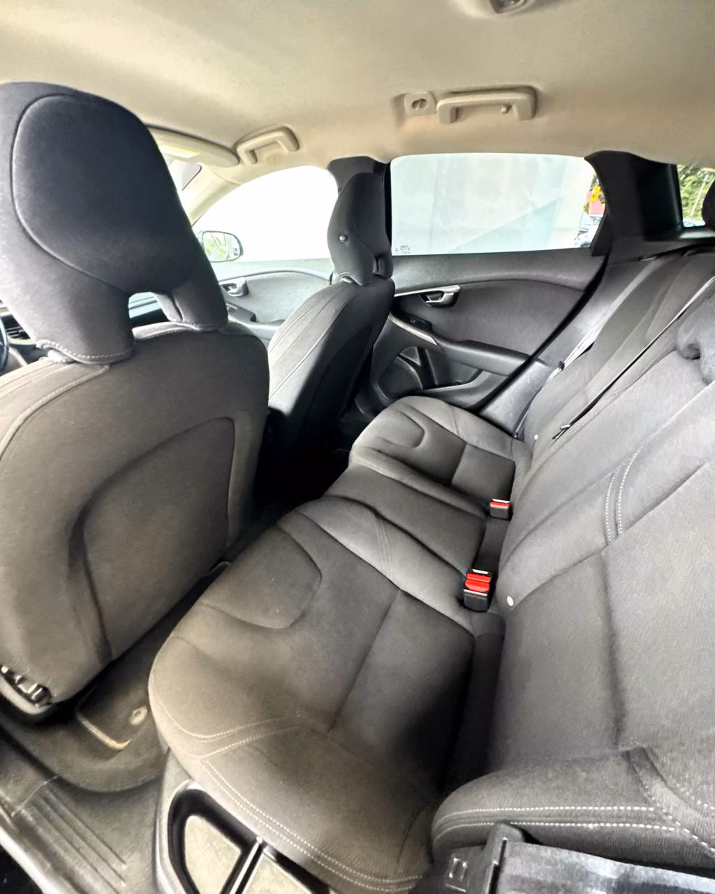 Volvo V40 фото 13