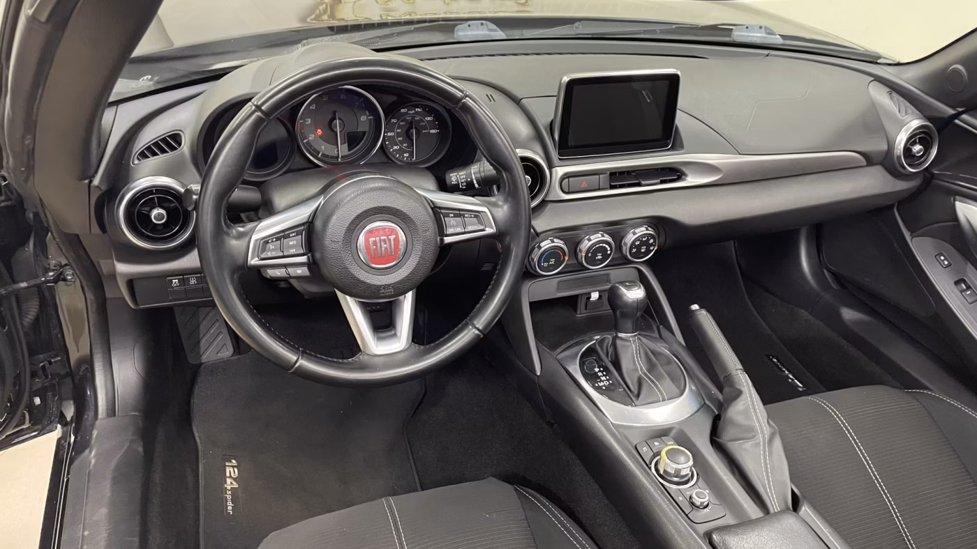 Fiat 124 Spider фото 16