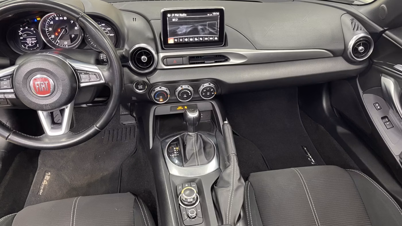Fiat 124 Spider фото 17