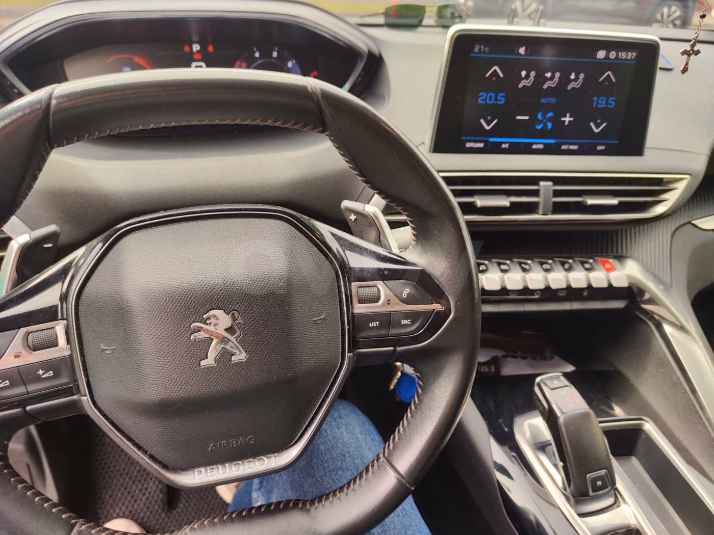 Peugeot 5008 фото 7