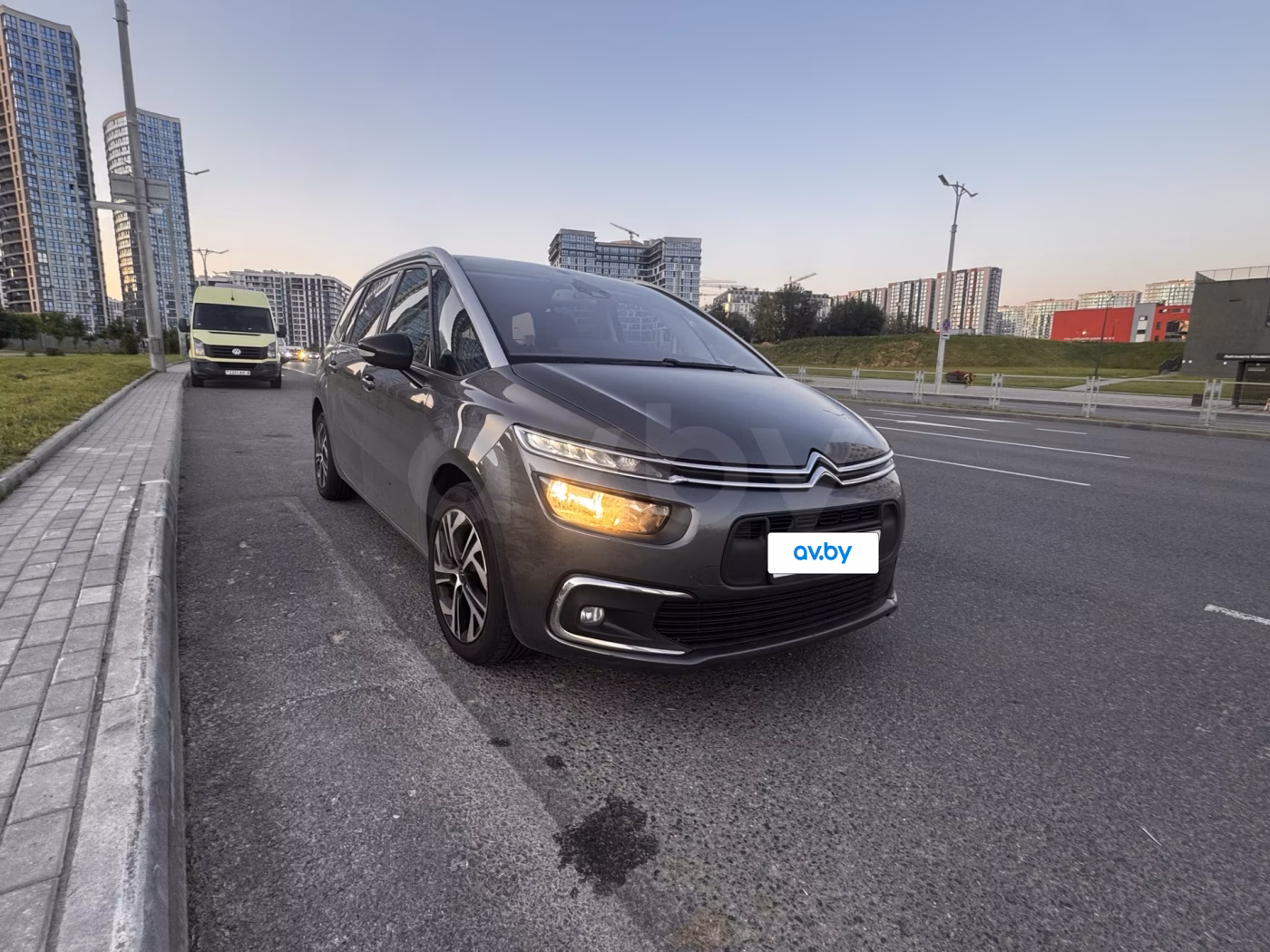 Citroen C4 Grand Spacetourer фото 10