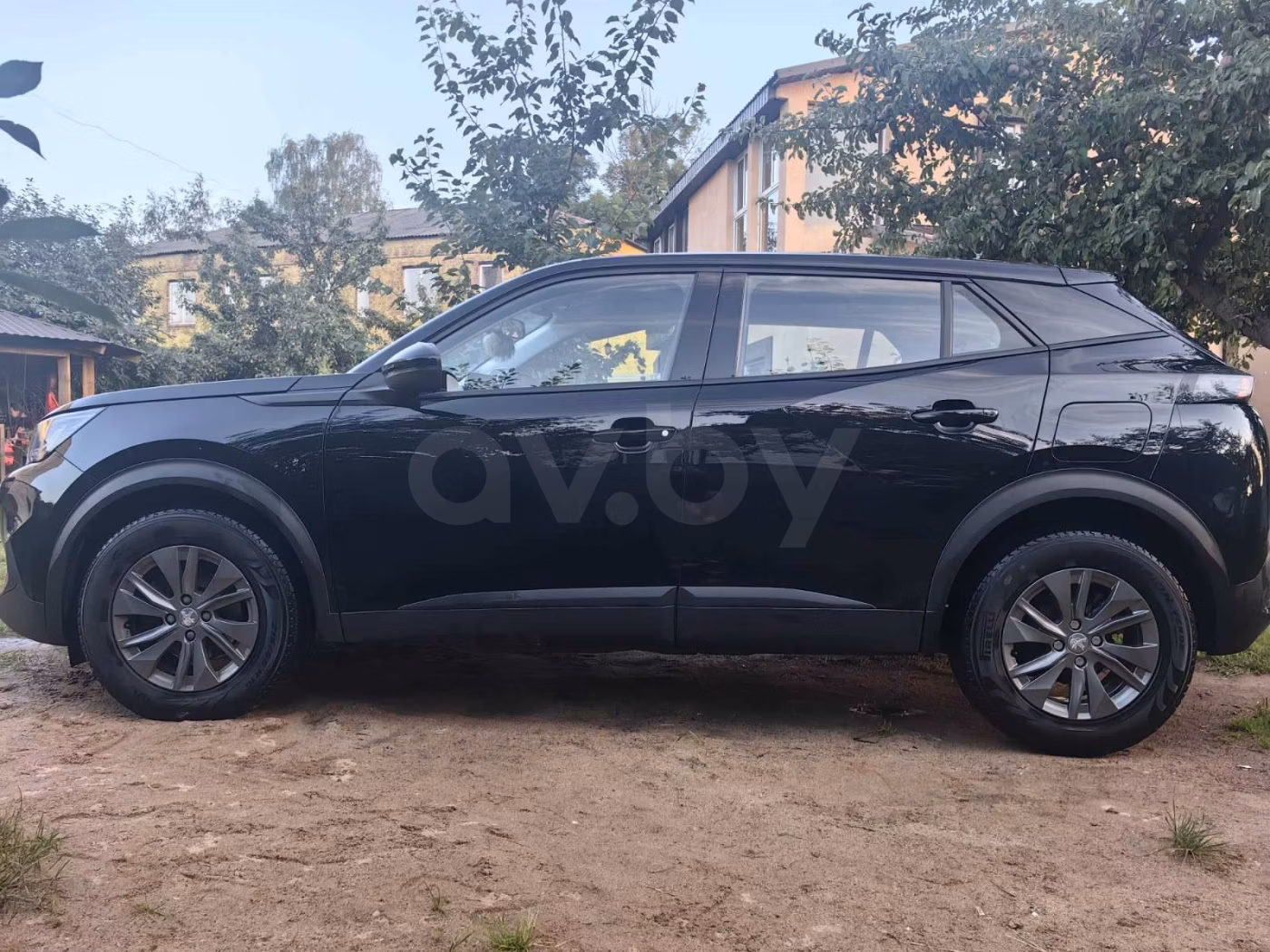 Peugeot 2008 фото 8