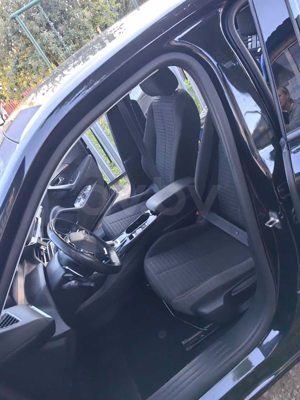 Peugeot 2008 фото 12