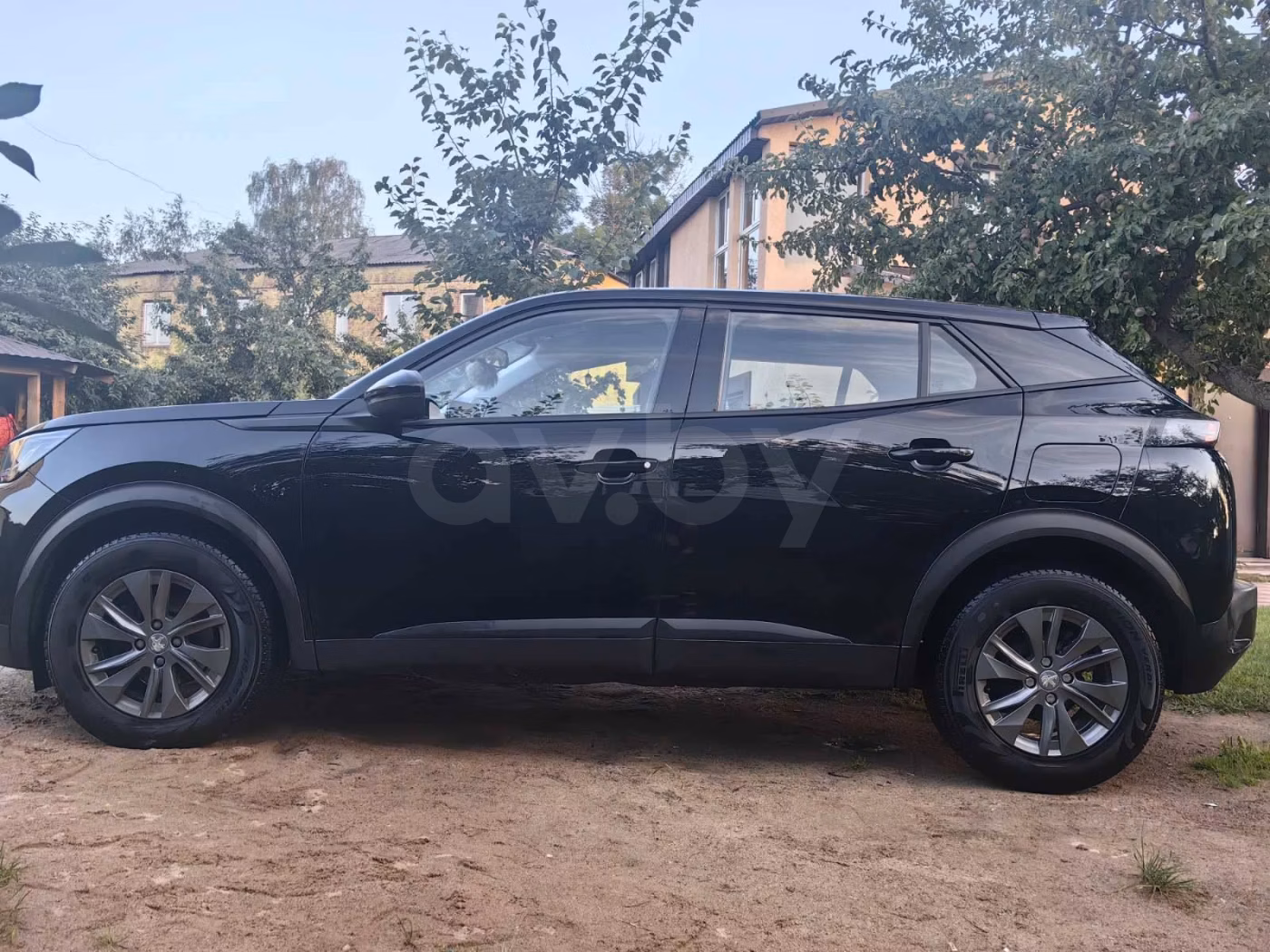 Peugeot 2008 фото 2