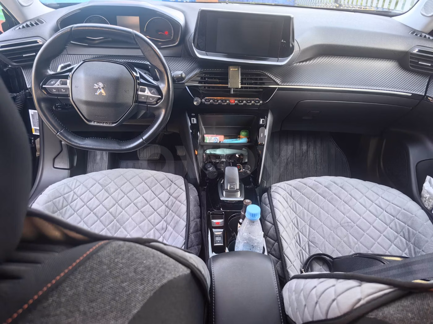 Peugeot 2008 фото 15