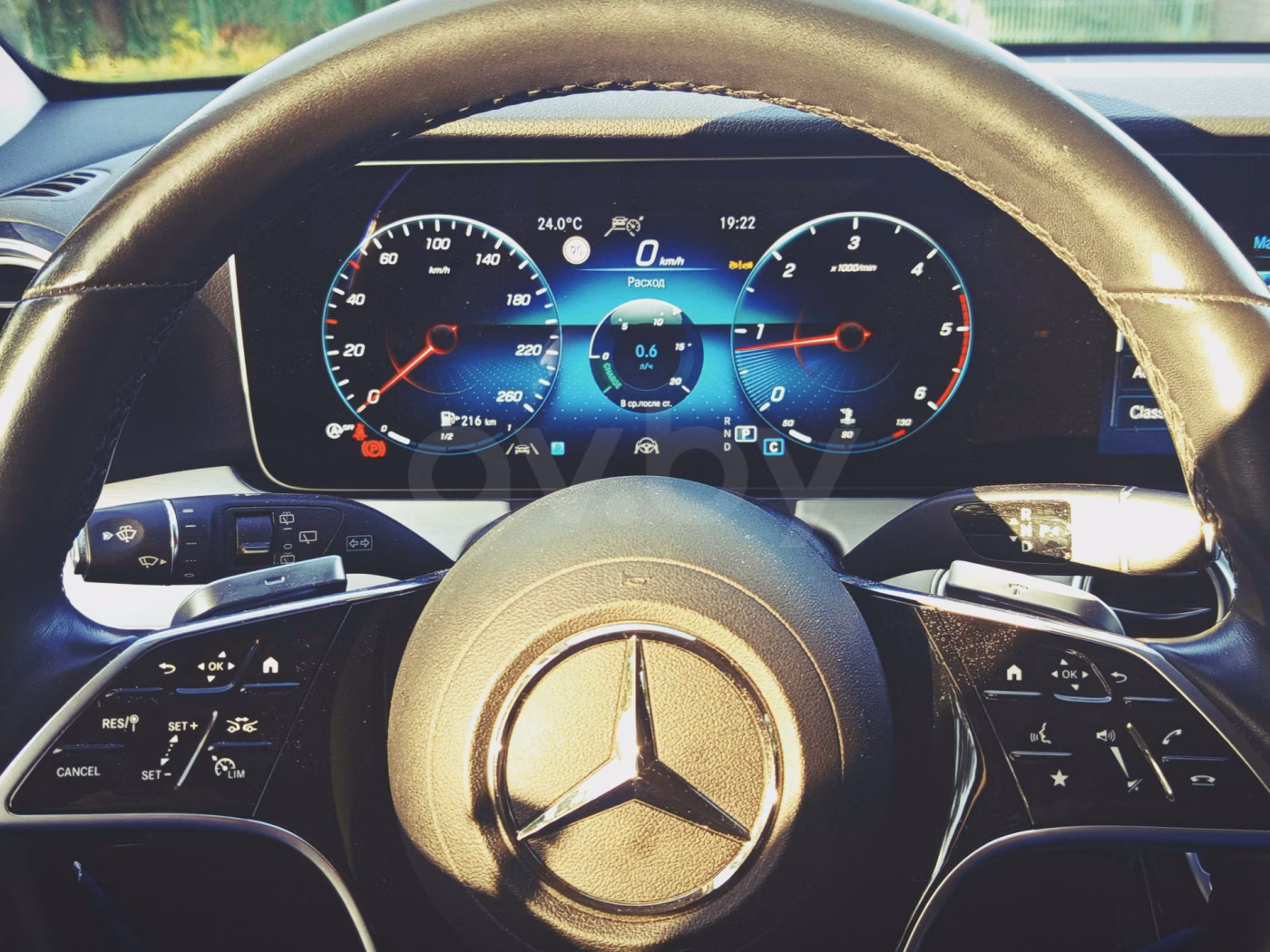 Mercedes-Benz E-Класс фото 13