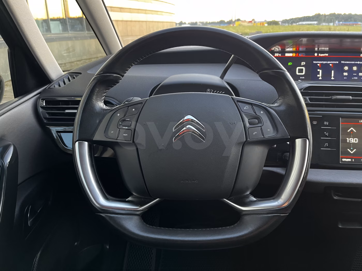 Citroen C4 Grand Spacetourer фото 11