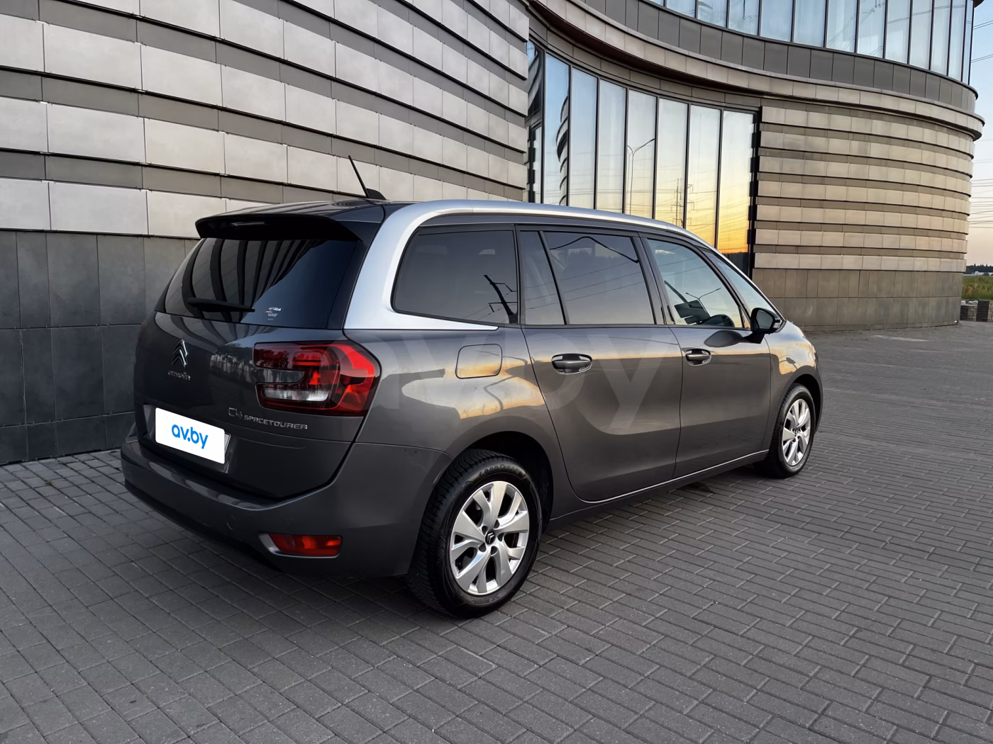 Citroen C4 Grand Spacetourer фото 4