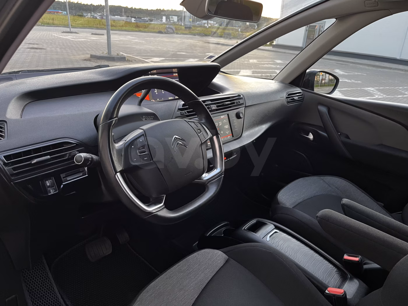 Citroen C4 Grand Spacetourer фото 8
