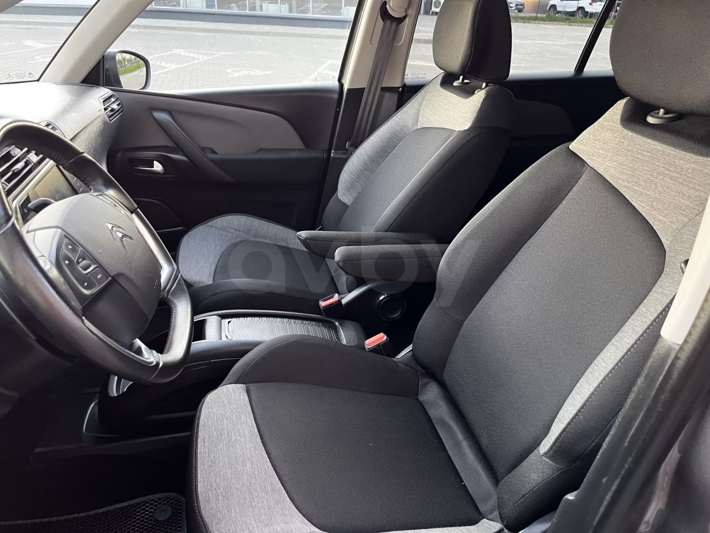 Citroen C4 Grand Spacetourer фото 9
